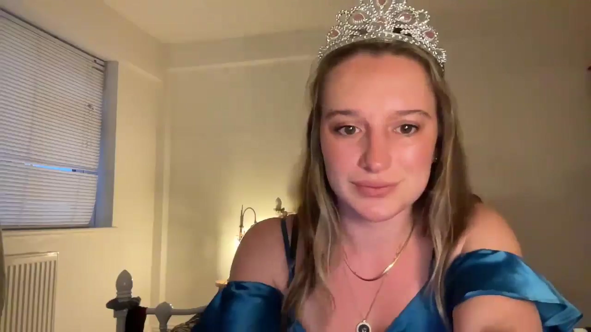 Gallery image thumbnail from RosieeSunday's myfreecams stream on, 05/14/2024, 20:32 image 9 of 20