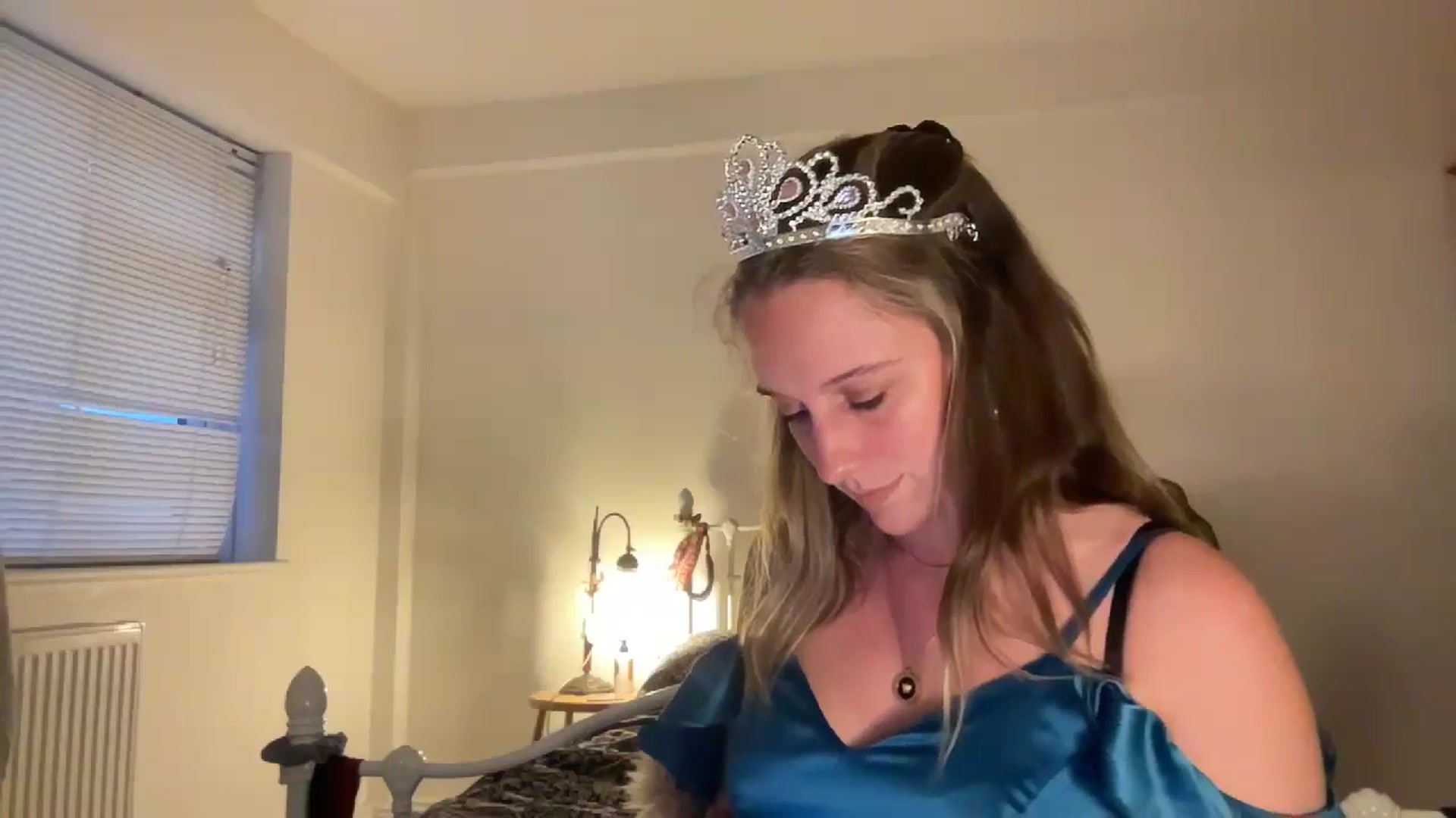 Gallery image thumbnail from RosieeSunday's myfreecams stream on, 05/14/2024, 20:32 image 7 of 20
