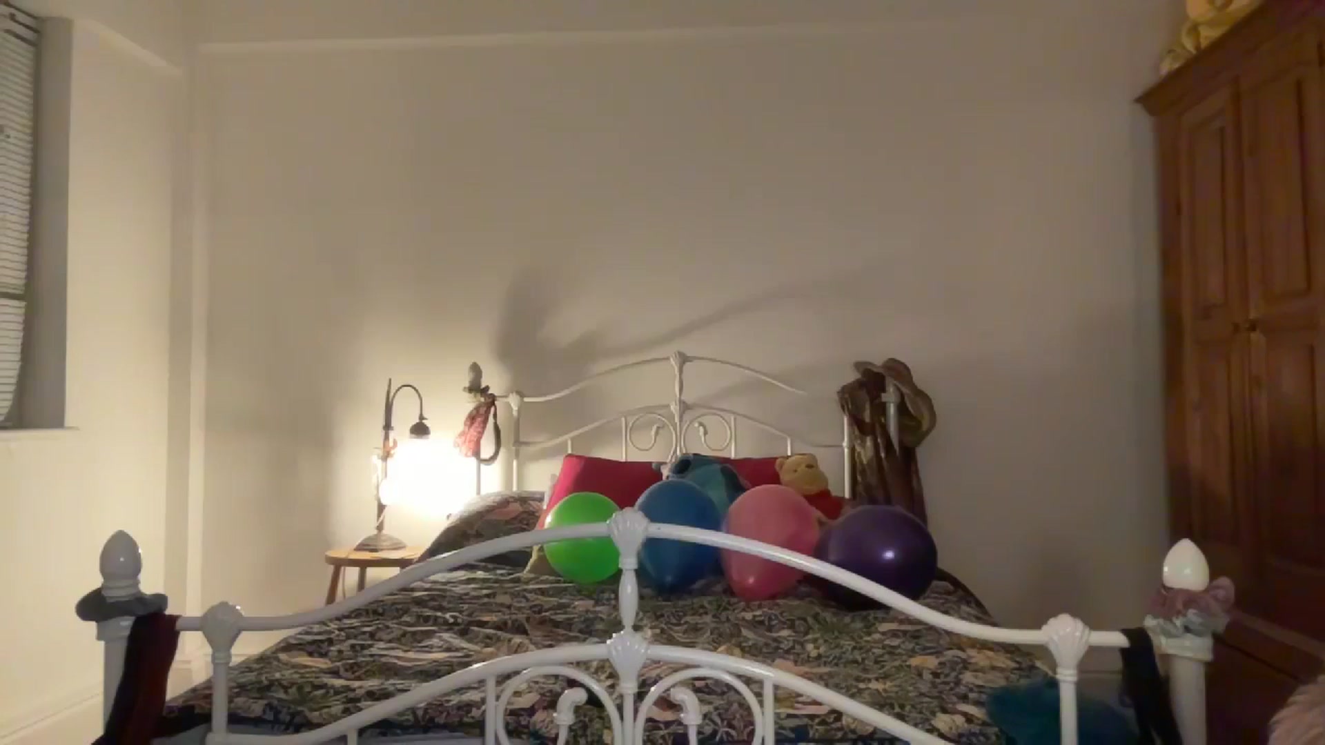 Gallery image thumbnail from RosieeSunday's myfreecams stream on, 05/14/2024, 23:18 image 12 of 20