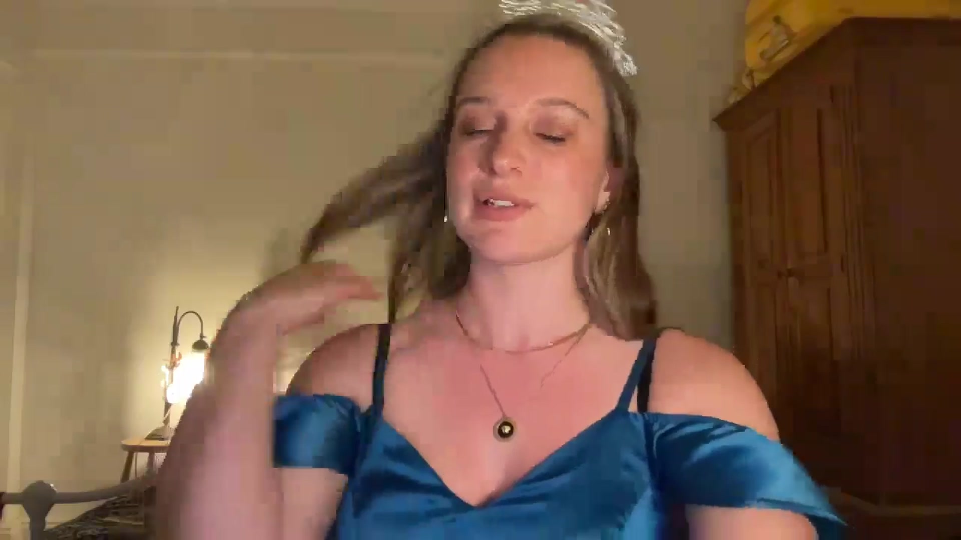 Gallery image thumbnail from RosieeSunday's myfreecams stream on, 05/14/2024, 23:18 image 17 of 20