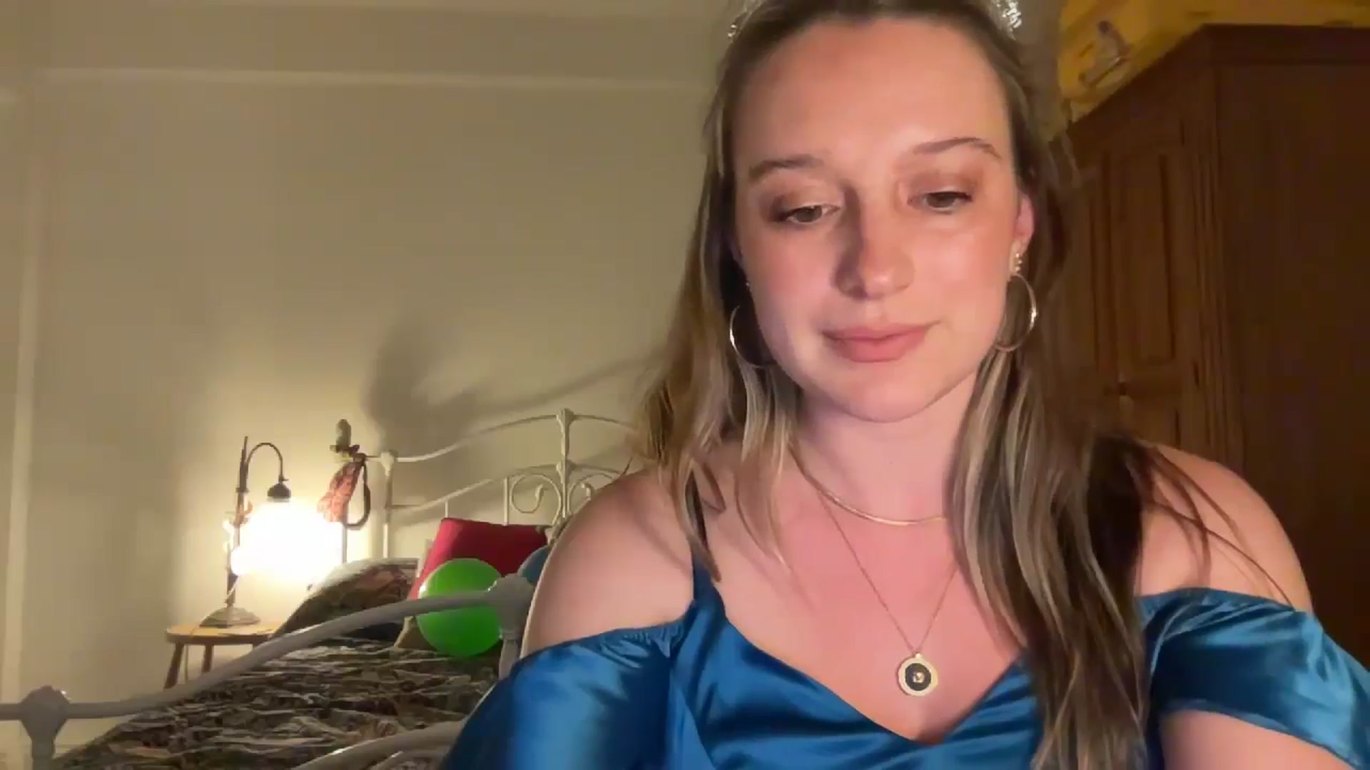 Gallery image thumbnail from RosieeSunday's myfreecams stream on, 05/14/2024, 23:18 image 14 of 20
