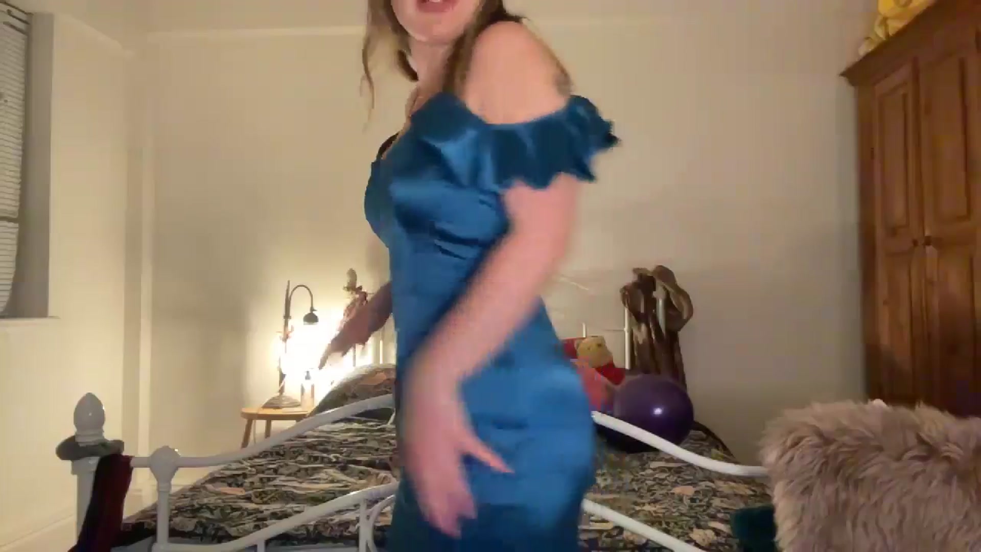 Gallery image thumbnail from RosieeSunday's myfreecams stream on, 05/14/2024, 23:18 image 11 of 20