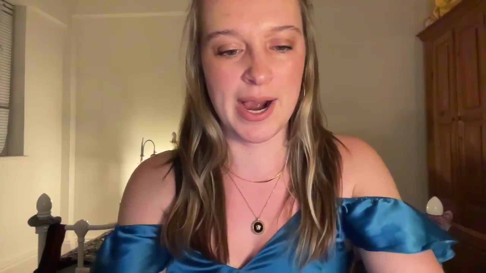Gallery image thumbnail from RosieeSunday's myfreecams stream on, 05/14/2024, 23:18 image 6 of 20