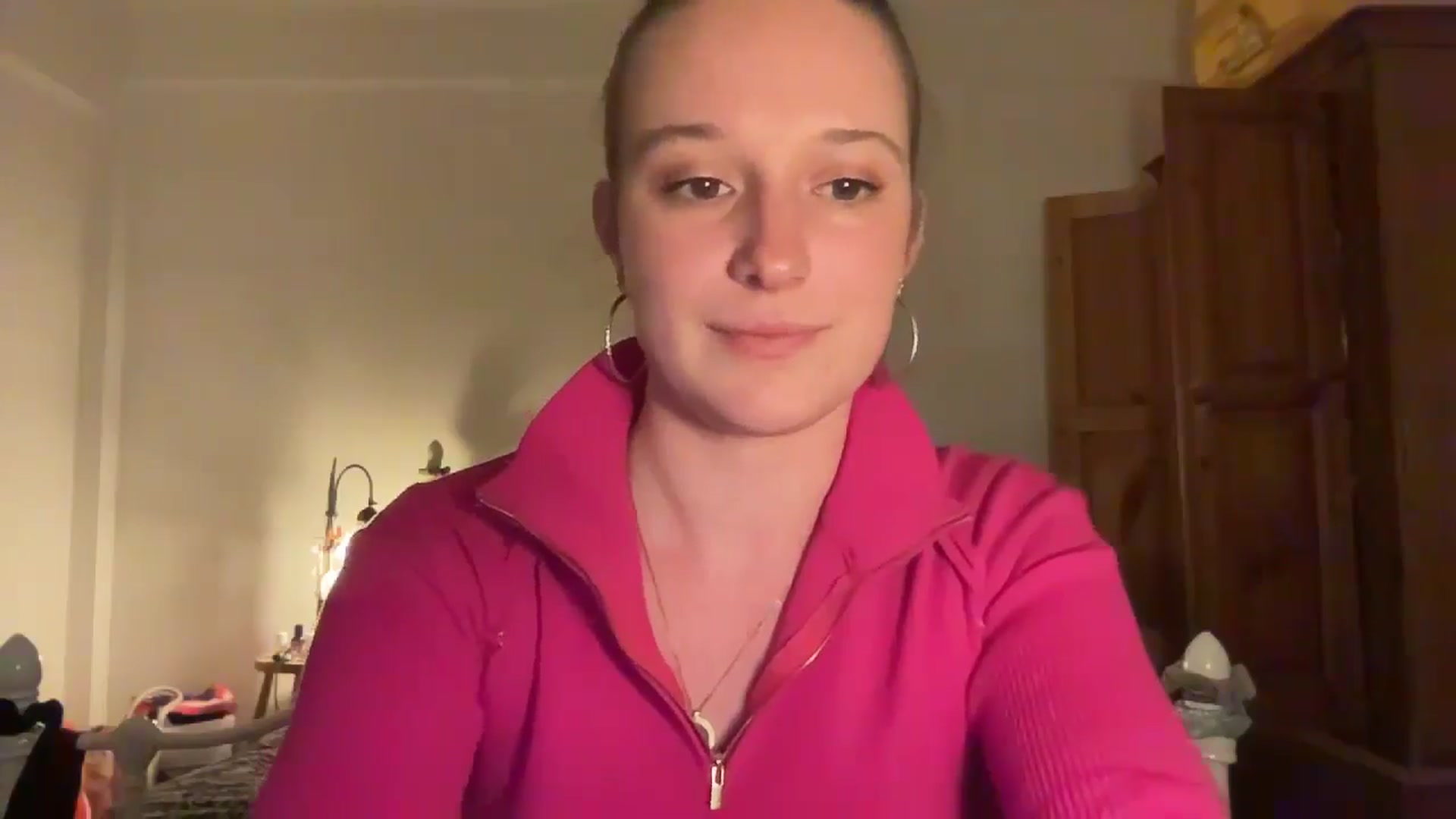 Gallery image thumbnail from RosieeSunday's myfreecams stream on, 05/16/2024, 23:19 image 10 of 20
