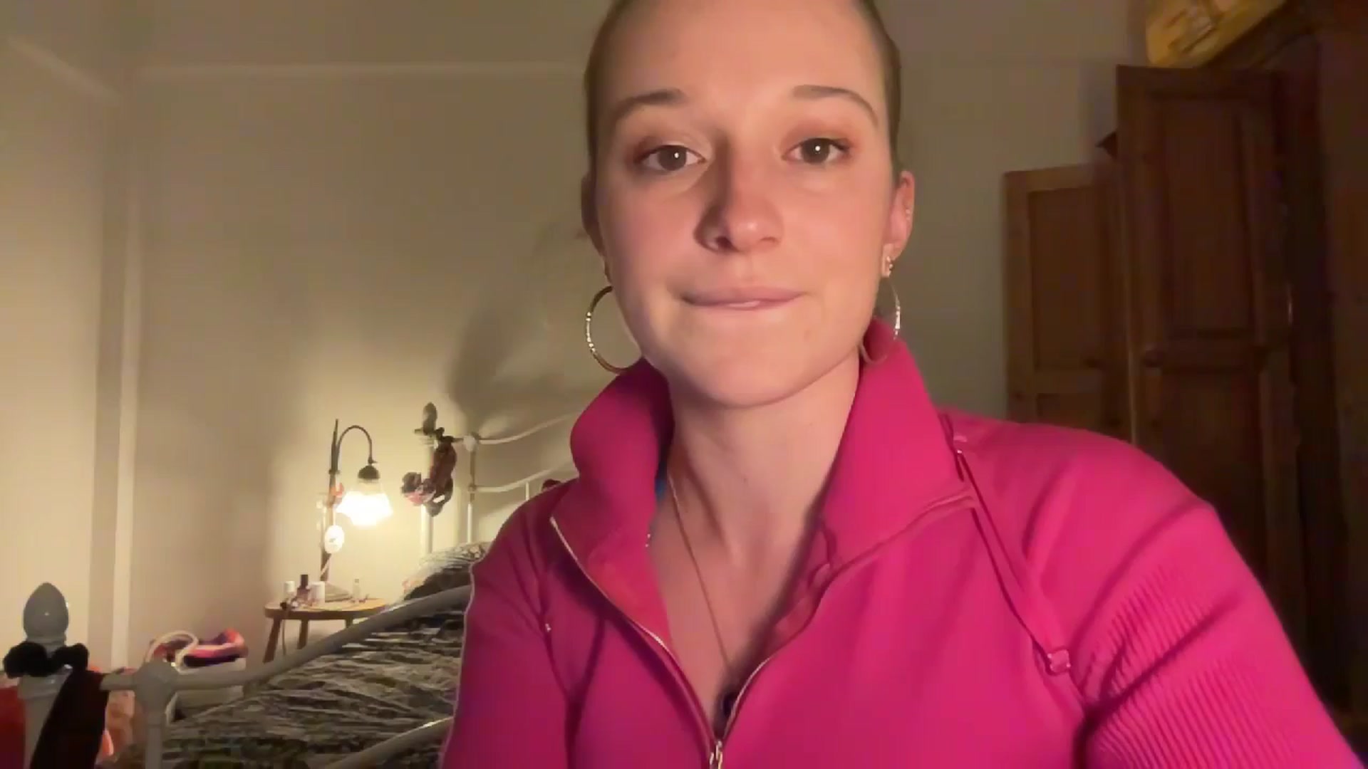 Gallery image thumbnail from RosieeSunday's myfreecams stream on, 05/16/2024, 23:19 image 17 of 20