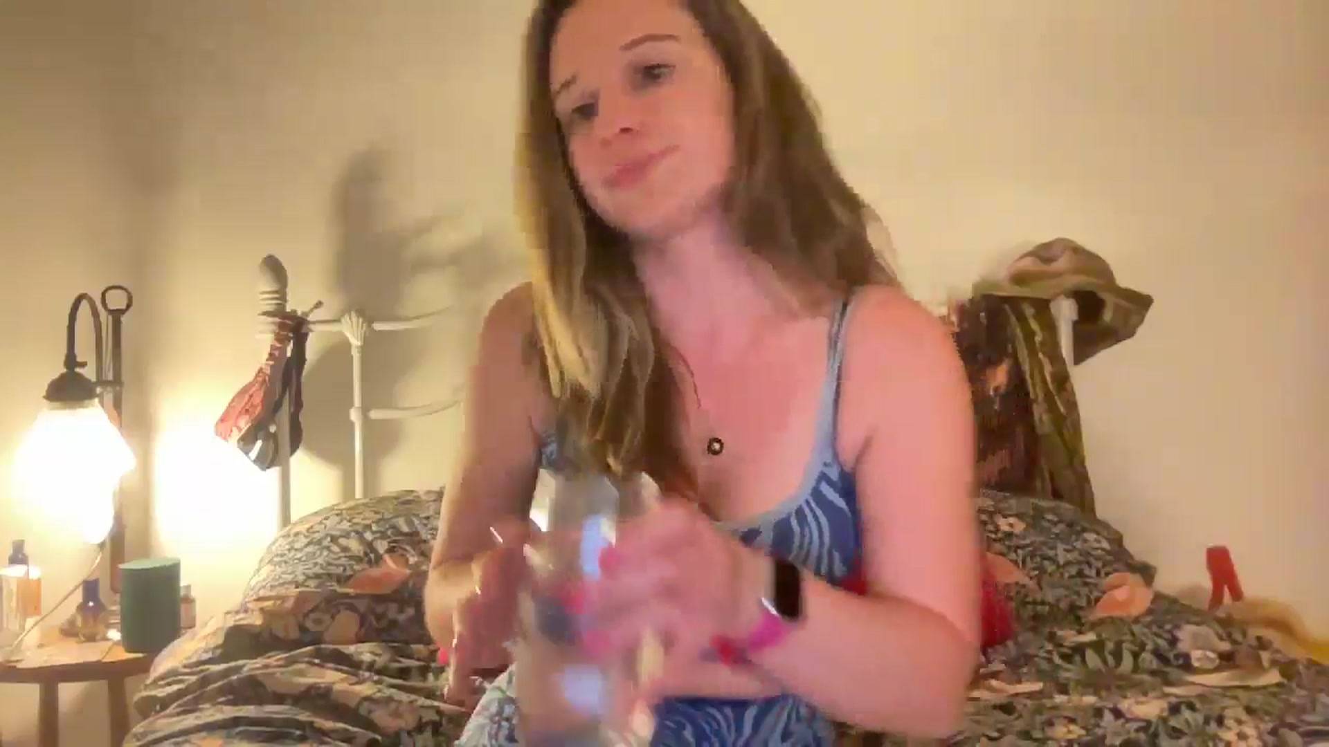 Gallery image thumbnail from RosieeSunday's myfreecams stream on, 07/01/2024, 22:54 image 2 of 20