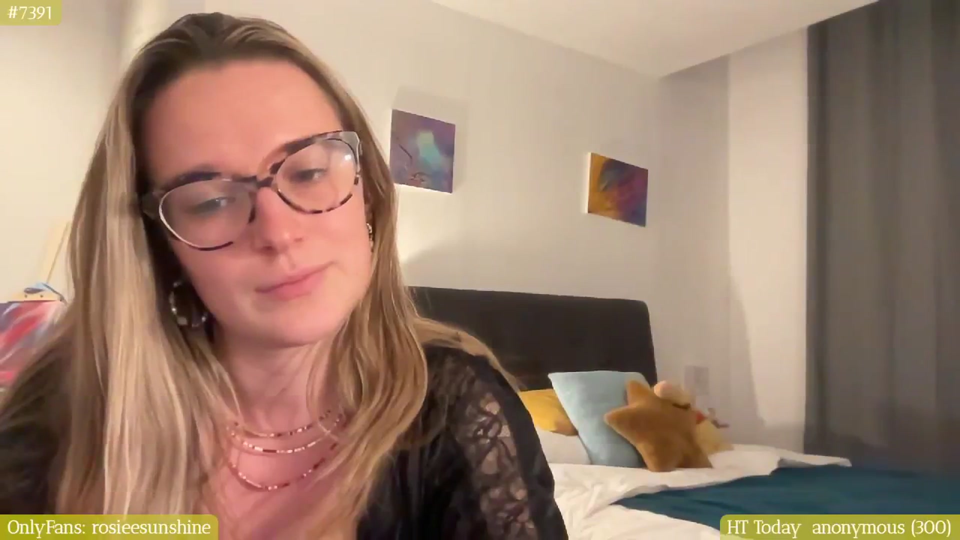 Gallery image thumbnail from RosieeSunday's myfreecams stream on, 01/13/2025, 20:14 image 12 of 20