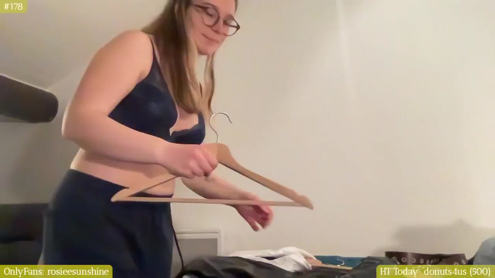 Gallery image thumbnail from RosieeSunday's myfreecams stream on, 02/01/2025, 23:58 image 7 of 20