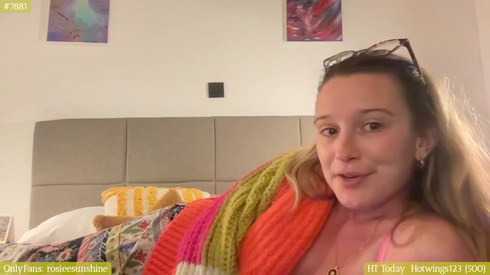 Gallery image thumbnail from RosieeSunday's myfreecams stream on, 04/16/2025, 21:19 image 10 of 20