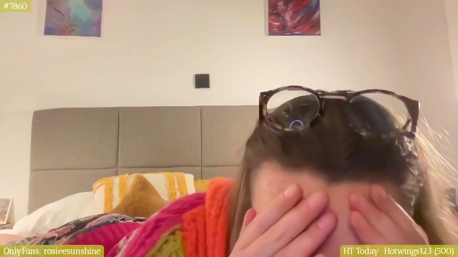 Gallery image thumbnail from RosieeSunday's myfreecams stream on, 04/16/2025, 21:19 image 18 of 20