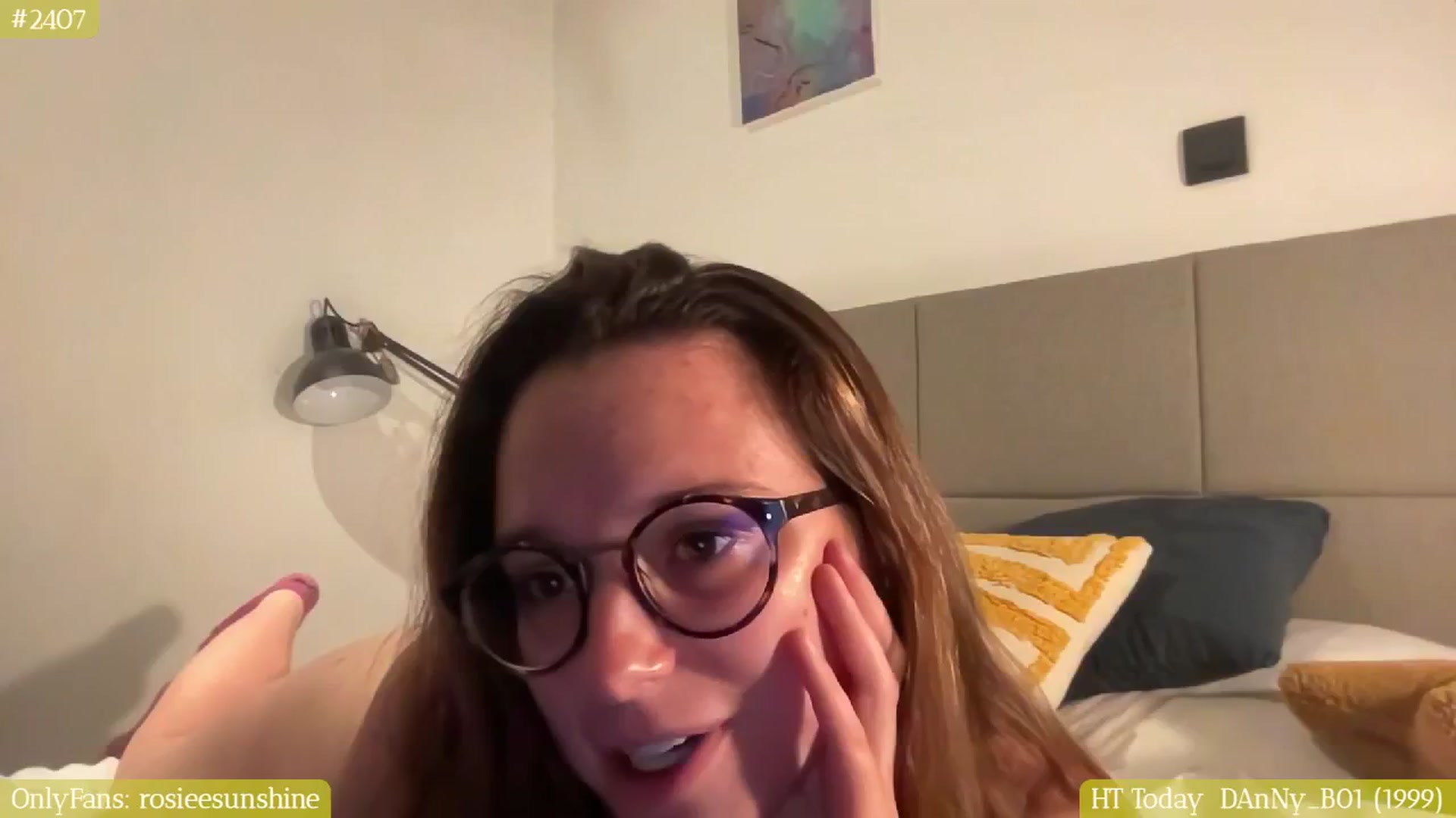 Gallery image thumbnail from RosieeSunday's myfreecams stream on, 04/27/2025, 24:04 image 19 of 20