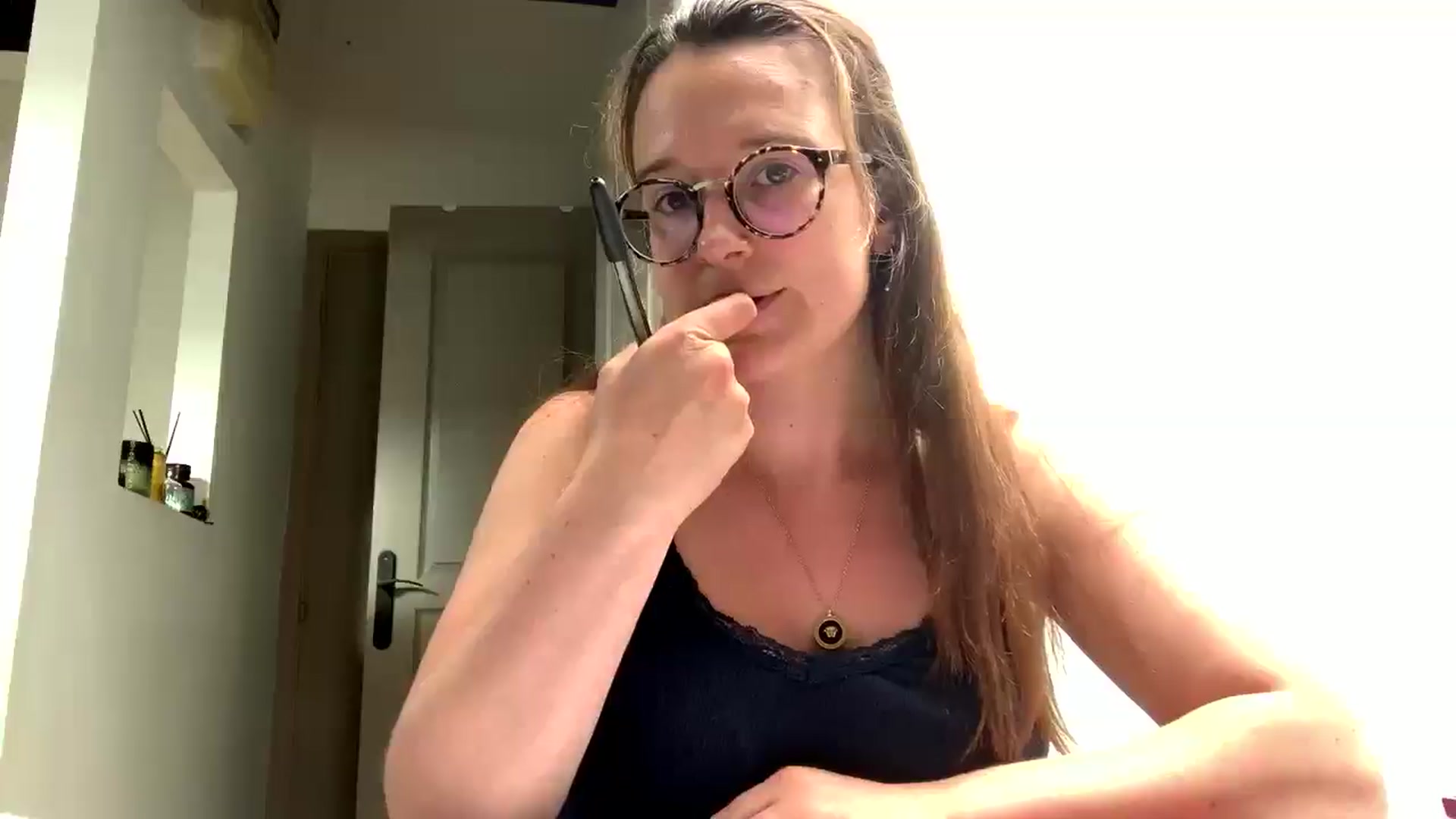 Gallery image thumbnail from RosieeSunday's myfreecams stream on, 04/27/2025, 16:00 image 13 of 20