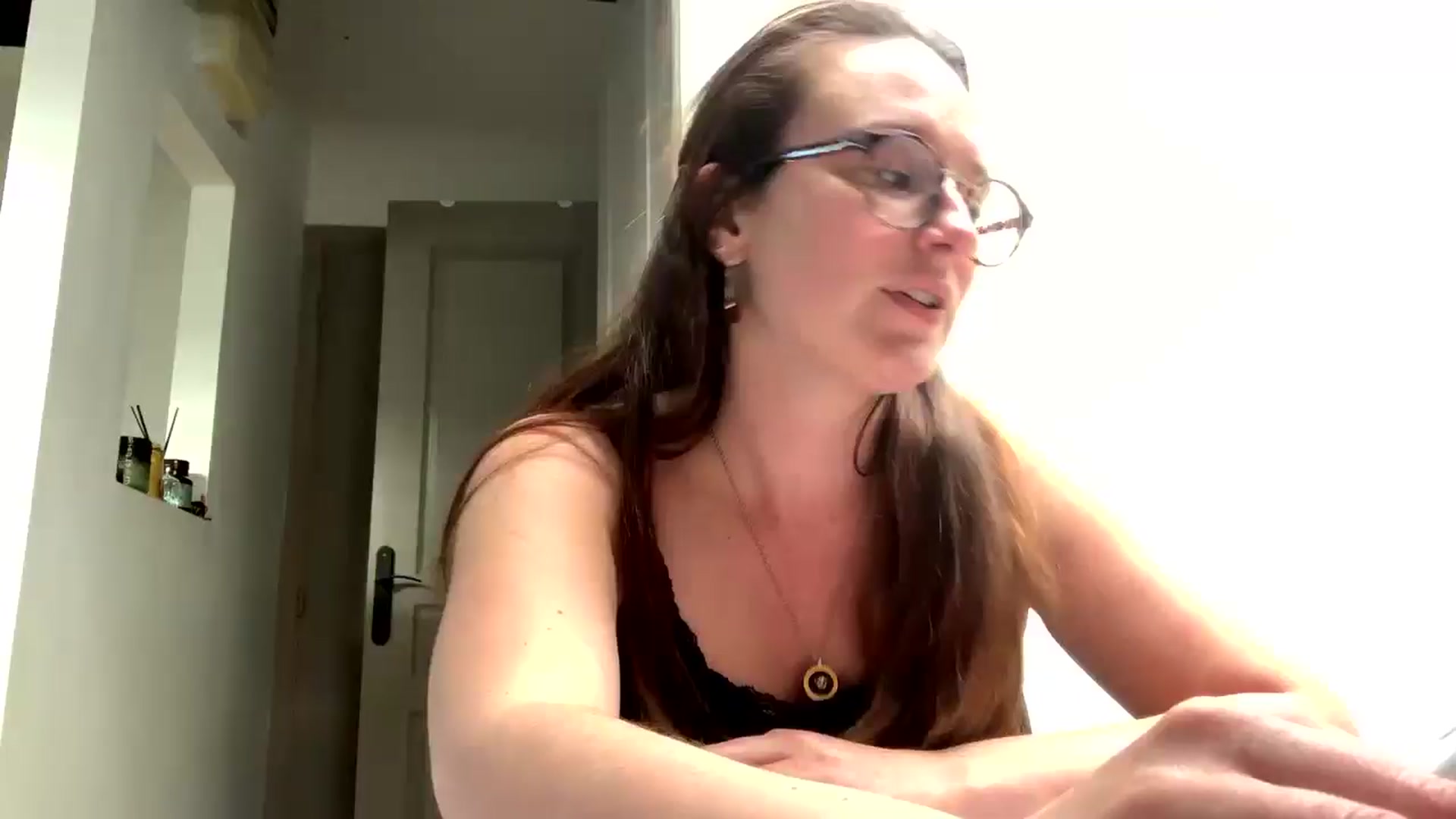 Gallery image thumbnail from RosieeSunday's myfreecams stream on, 04/27/2025, 16:40 image 17 of 20