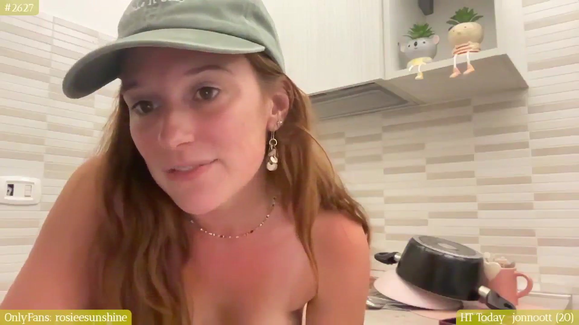 Gallery image thumbnail from RosieeSunday's myfreecams stream on, 07/16/2025, 23:47 image 20 of 20