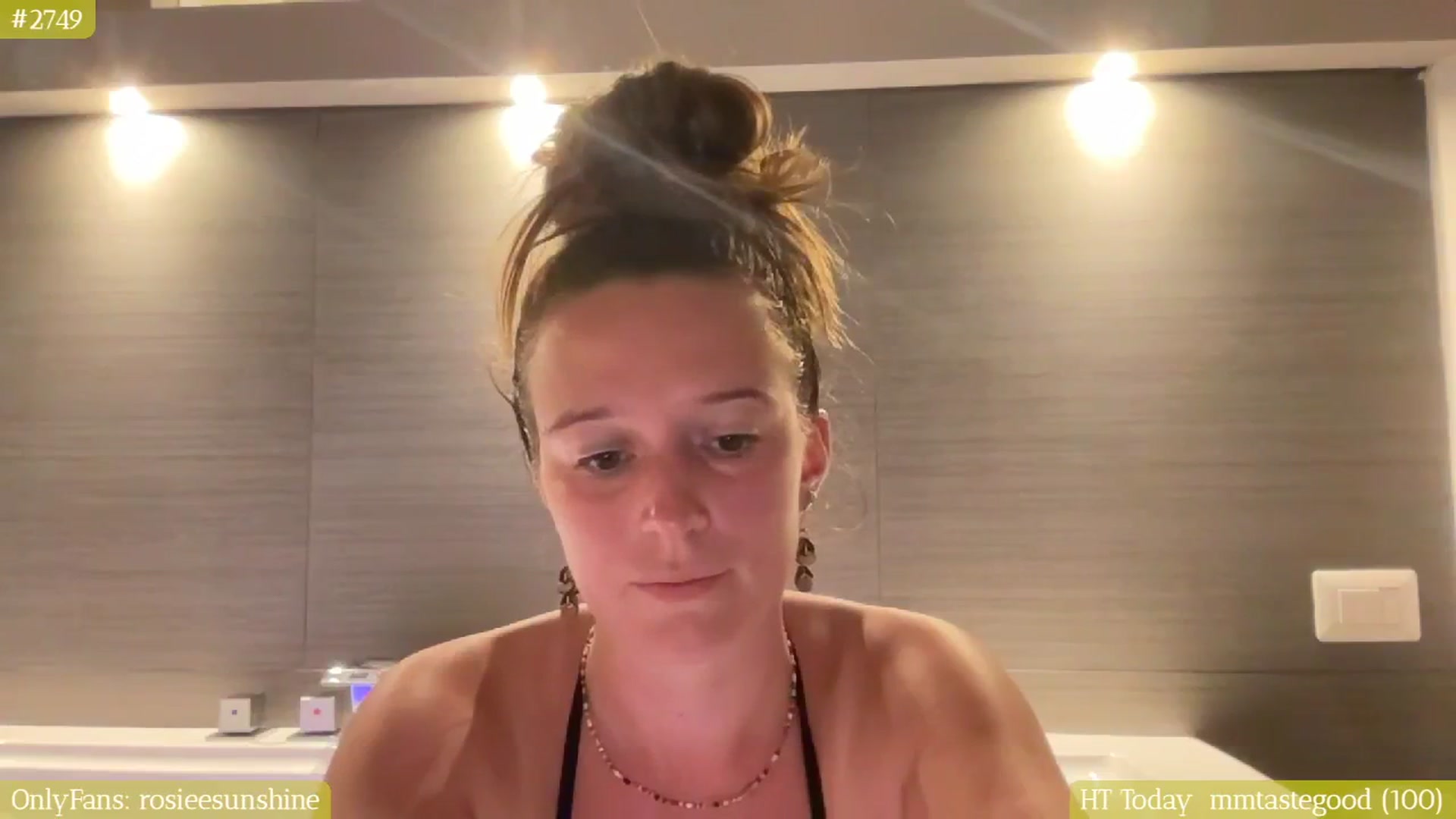 Gallery image thumbnail from RosieeSunday's myfreecams stream on, 07/18/2025, 21:53 image 16 of 20