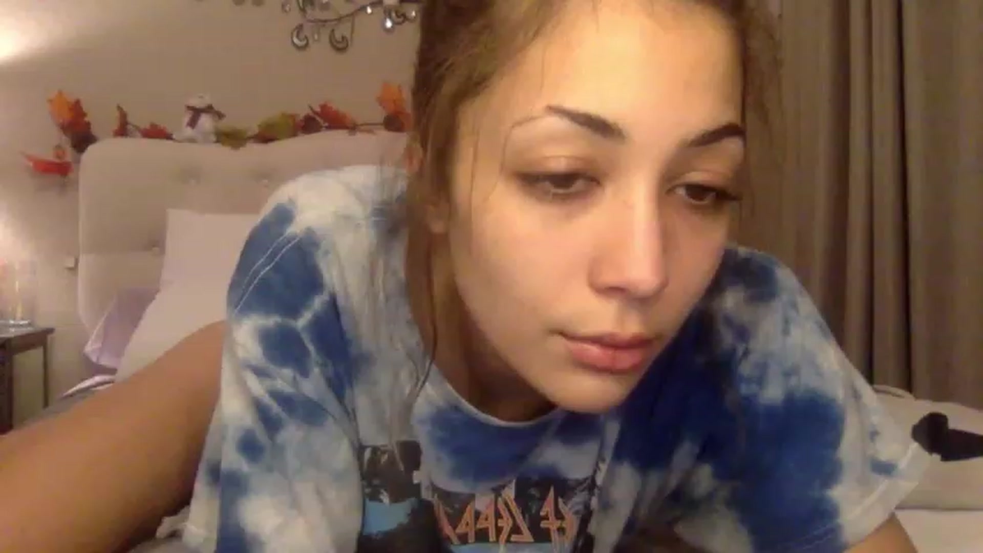 Gallery image thumbnail from Rosiexluv22's myfreecams stream on, 12/27/2022, 09:00 image 15 of 20