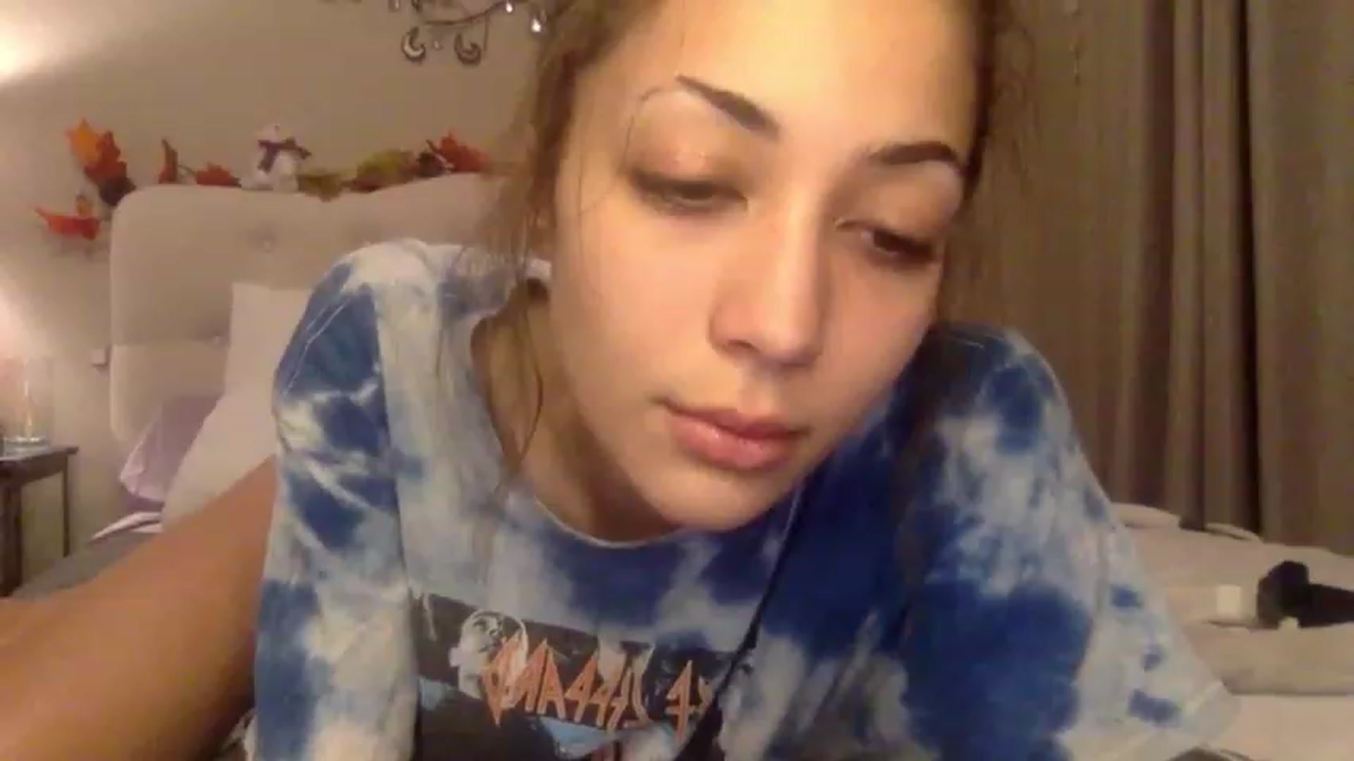 Gallery image thumbnail from Rosiexluv22's myfreecams stream on, 12/27/2022, 09:00 image 13 of 20