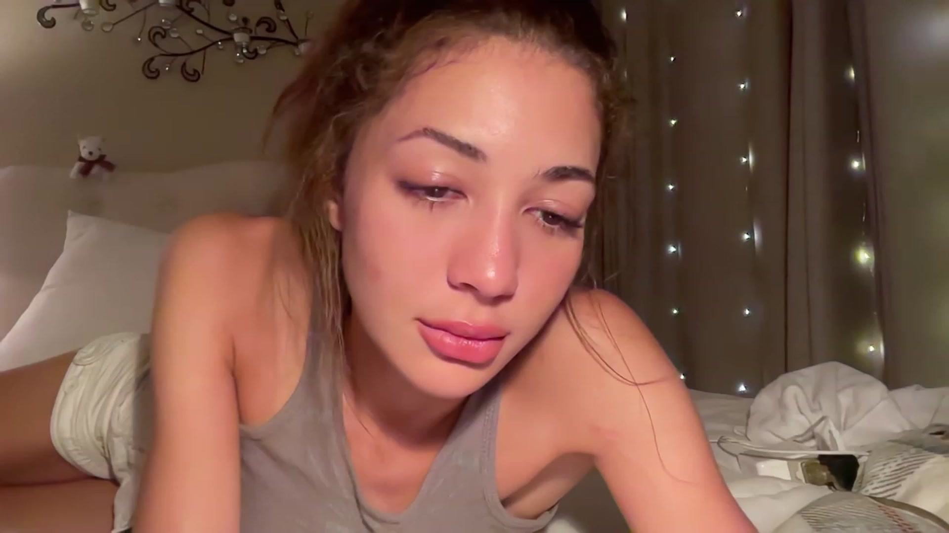 Gallery image thumbnail from Rosiexluv22's myfreecams stream on, 07/10/2023, 08:11 image 16 of 20