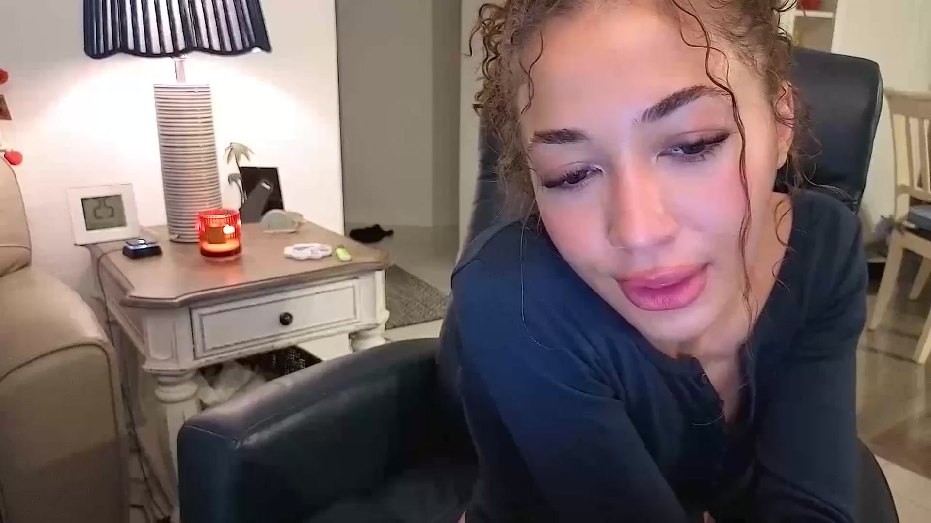 Gallery image thumbnail from Rosiexluv22's myfreecams stream on, 09/08/2025, 21:00 image 19 of 20