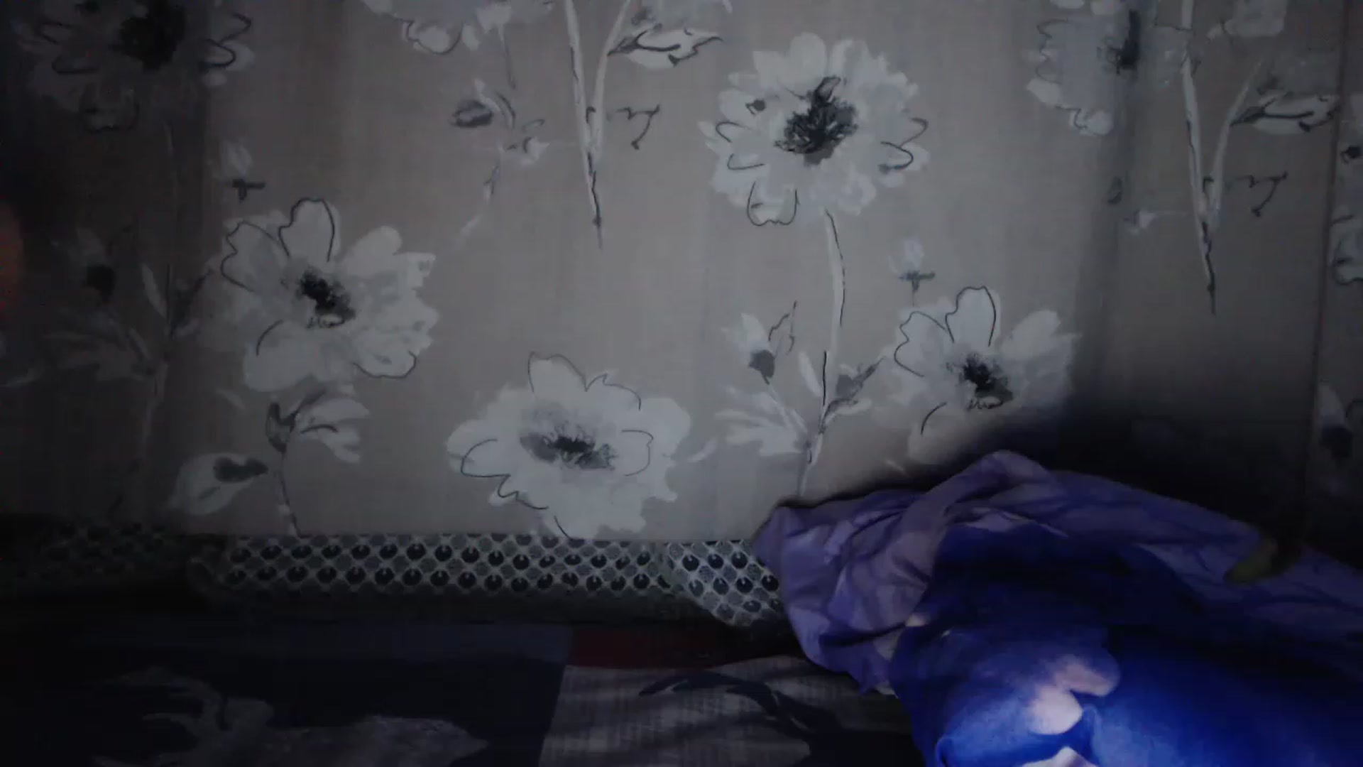 Gallery image thumbnail from RosseIv's myfreecams stream on, 12/26/2022, 19:23 image 13 of 20
