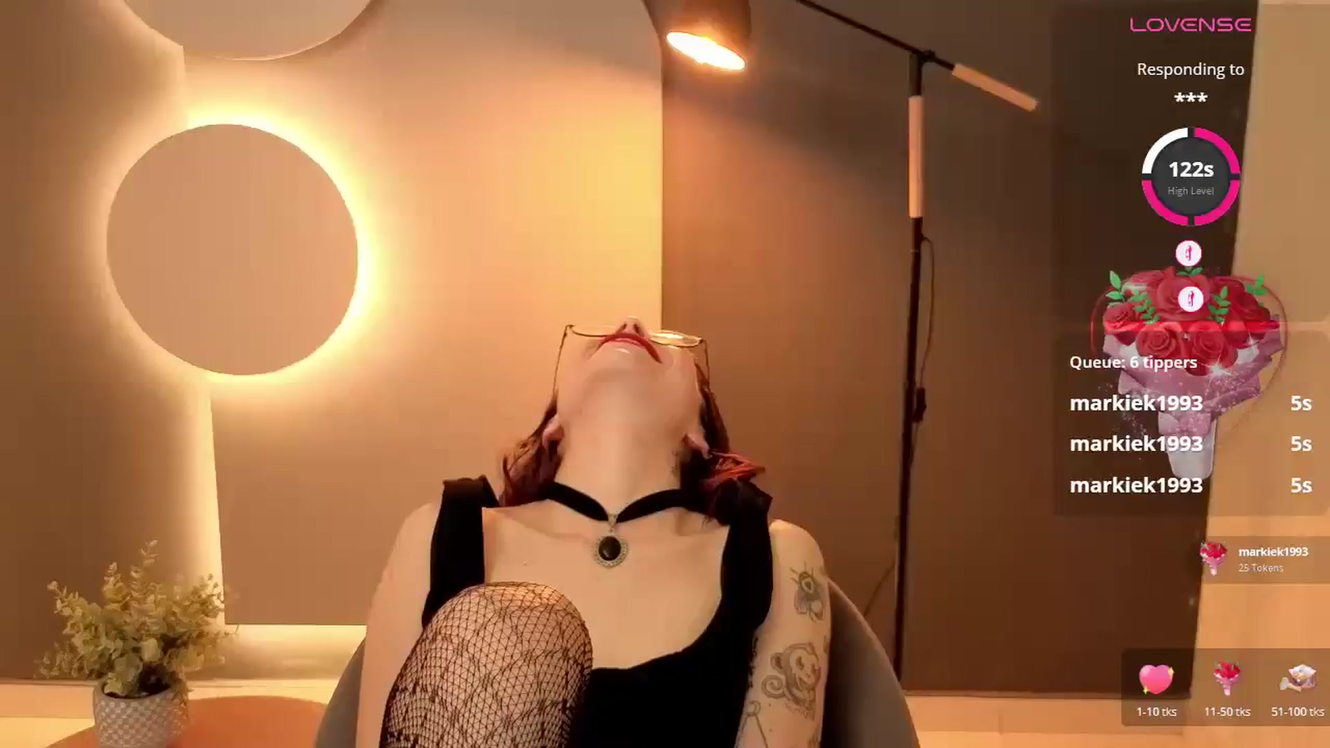 Gallery image thumbnail from Rosse_98_'s myfreecams stream on, 10/21/2025, 18:13 image 20 of 20