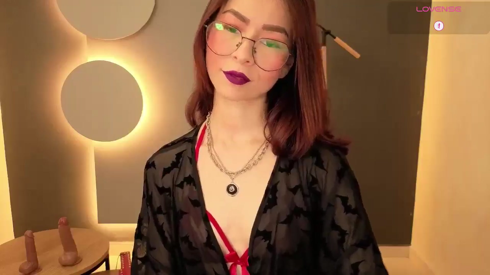 Gallery image thumbnail from Rosse_98_'s myfreecams stream on, 11/02/2025, 13:59 image 10 of 20