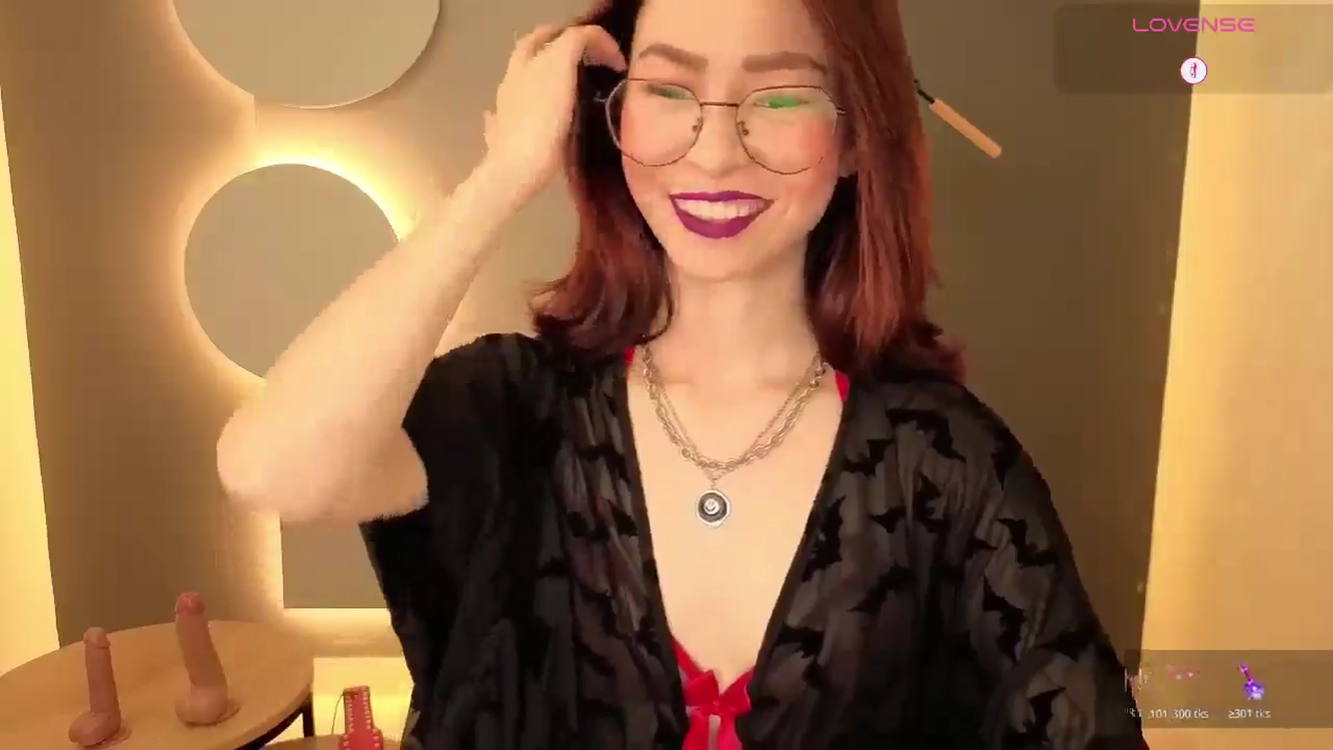 Gallery image thumbnail from Rosse_98_'s myfreecams stream on, 11/02/2025, 13:59 image 9 of 20