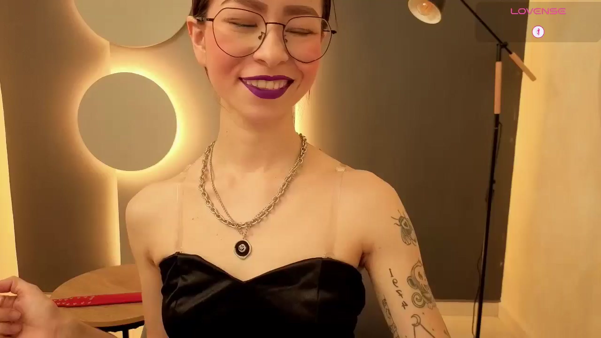Gallery image thumbnail from Rosse_98_'s myfreecams stream on, 11/09/2025, 13:48 image 17 of 20