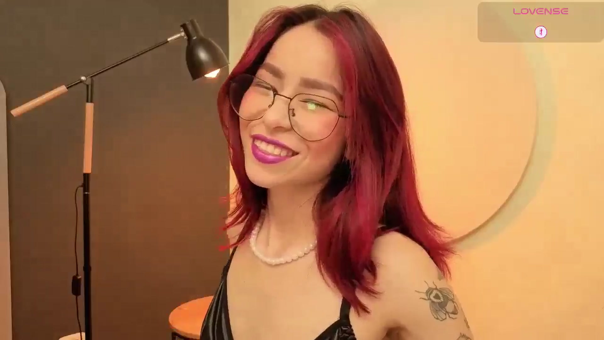 Gallery image thumbnail from Rosse_98_'s myfreecams stream on, 11/17/2025, 15:27 image 13 of 20