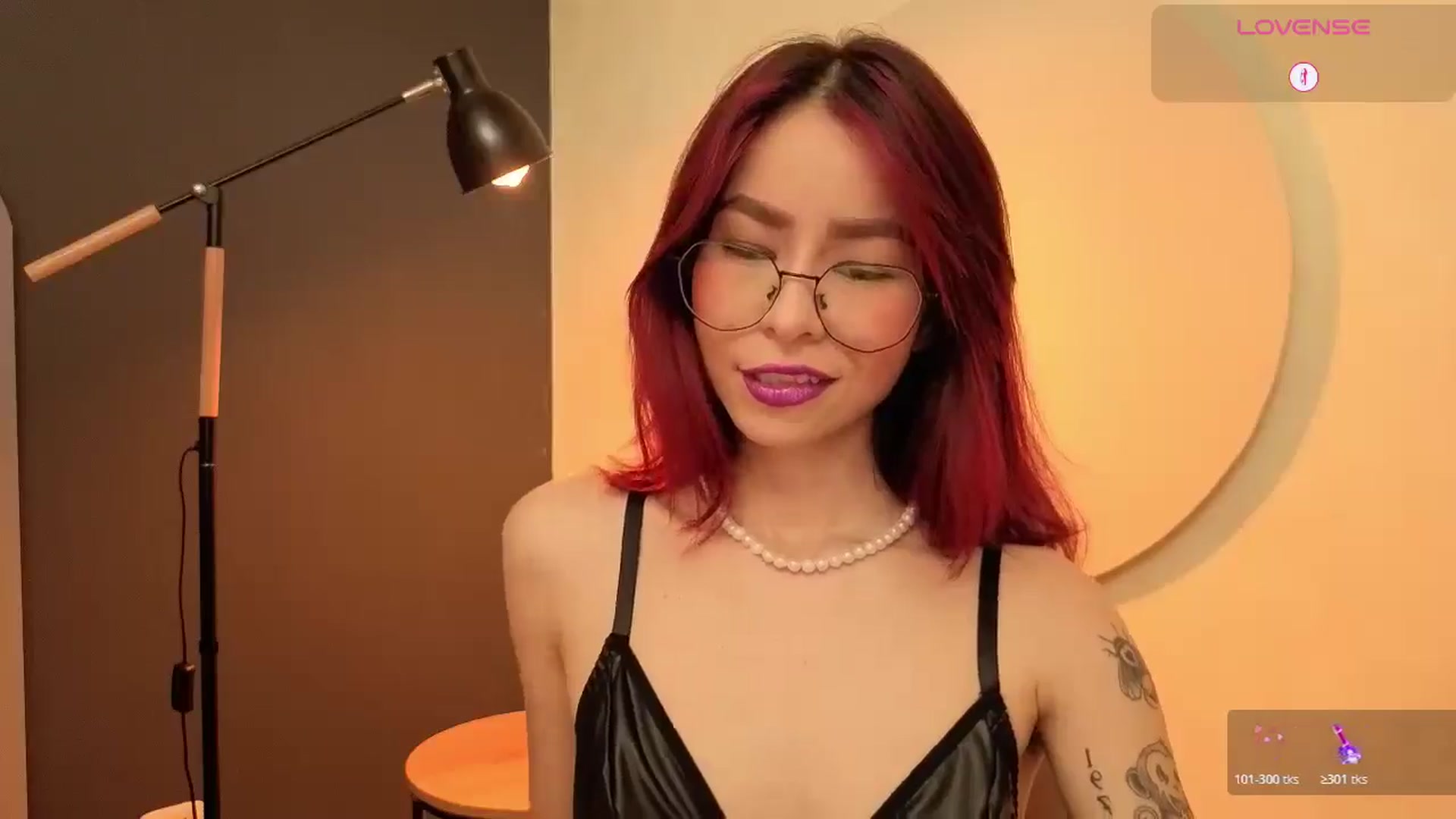 Gallery image thumbnail from Rosse_98_'s myfreecams stream on, 11/17/2025, 15:27 image 20 of 20