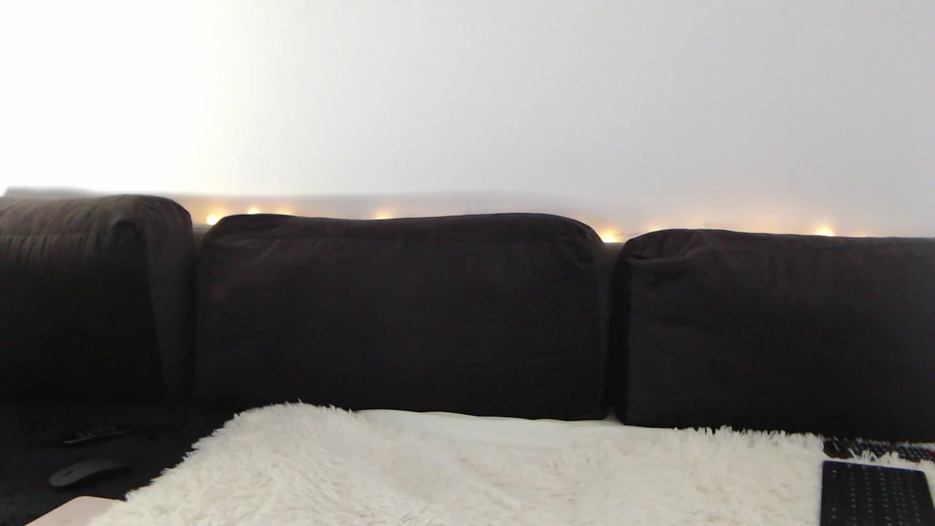 Gallery image thumbnail from Rossemarie0's myfreecams stream on, 01/01/2024, 16:27 image 18 of 20