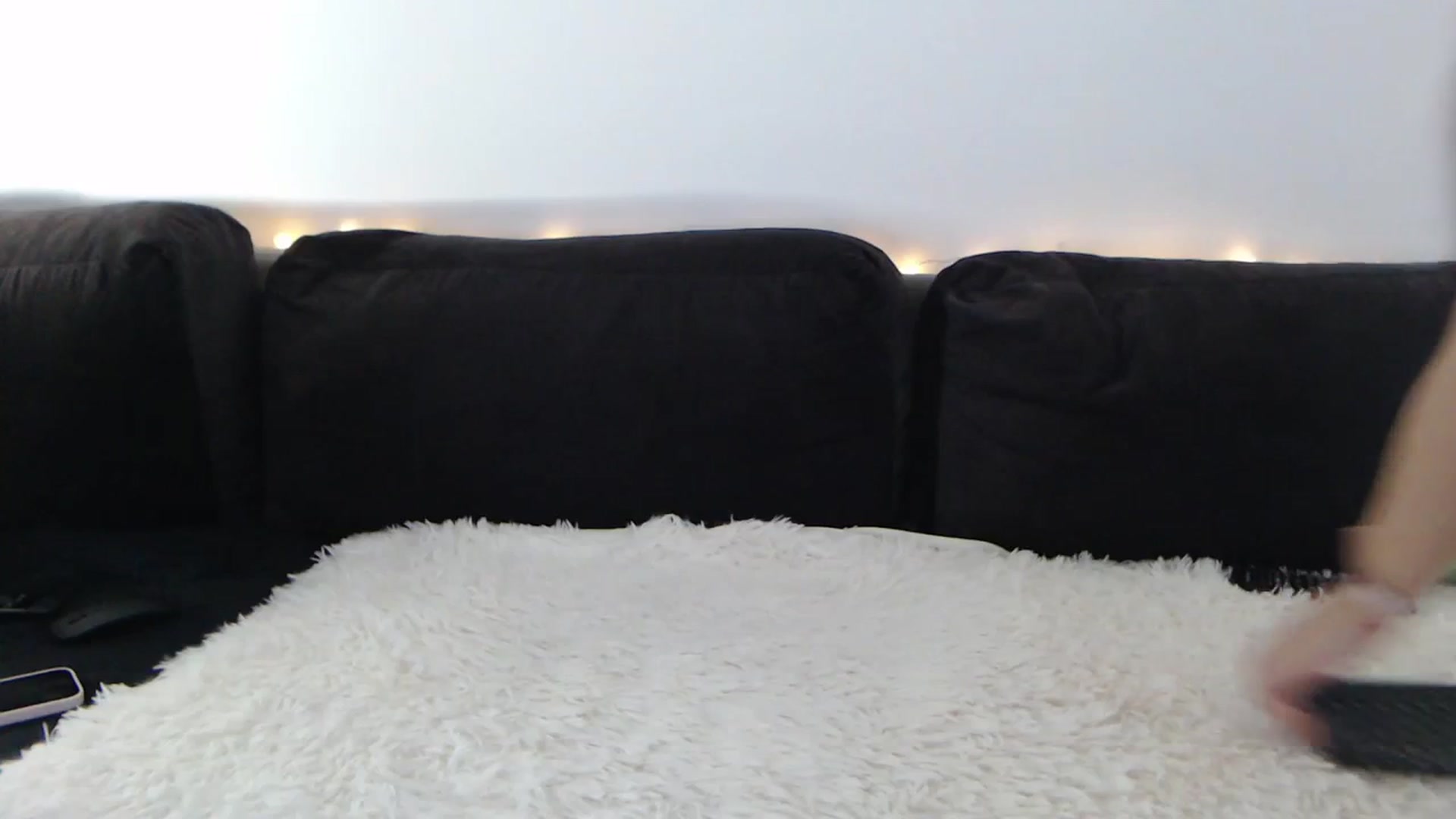 Gallery image thumbnail from Rossemarie0's myfreecams stream on, 01/01/2024, 18:39 image 18 of 20