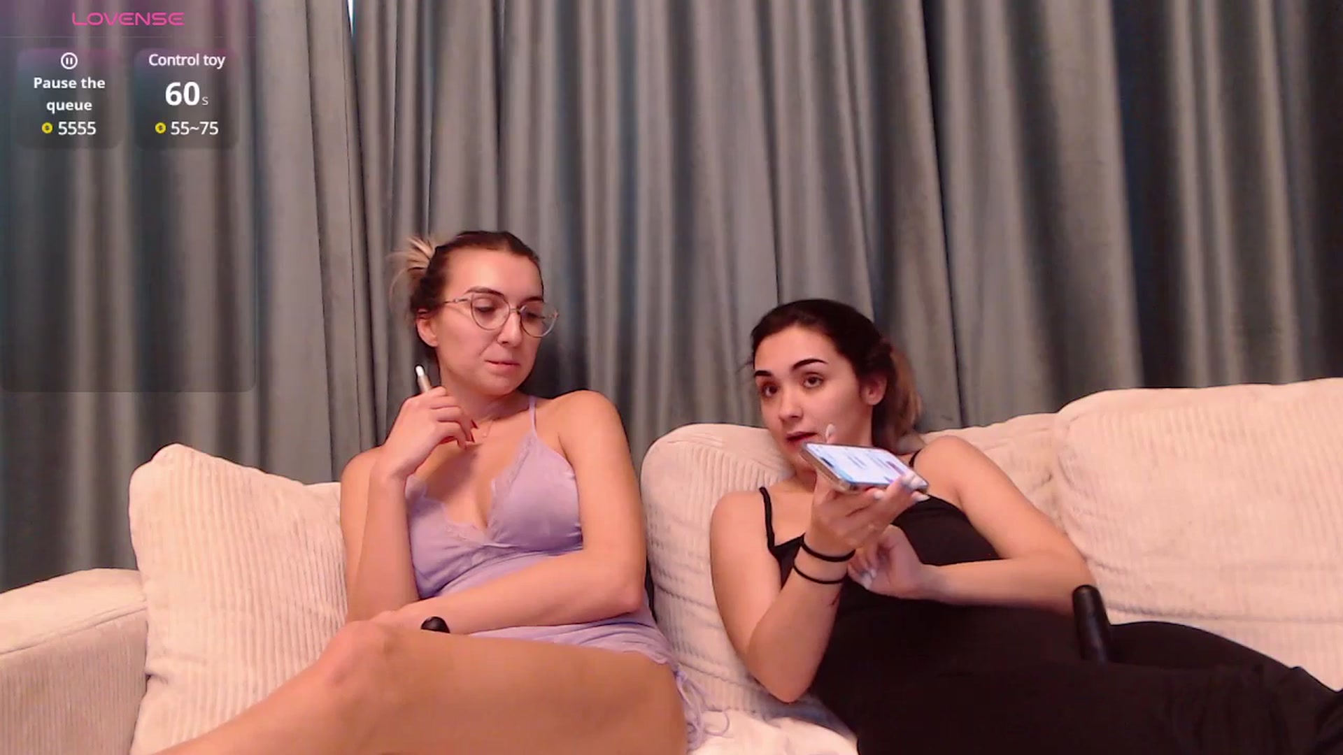 Gallery image thumbnail from RossieAddams's myfreecams stream on, 04/01/2025, 10:22 image 12 of 20