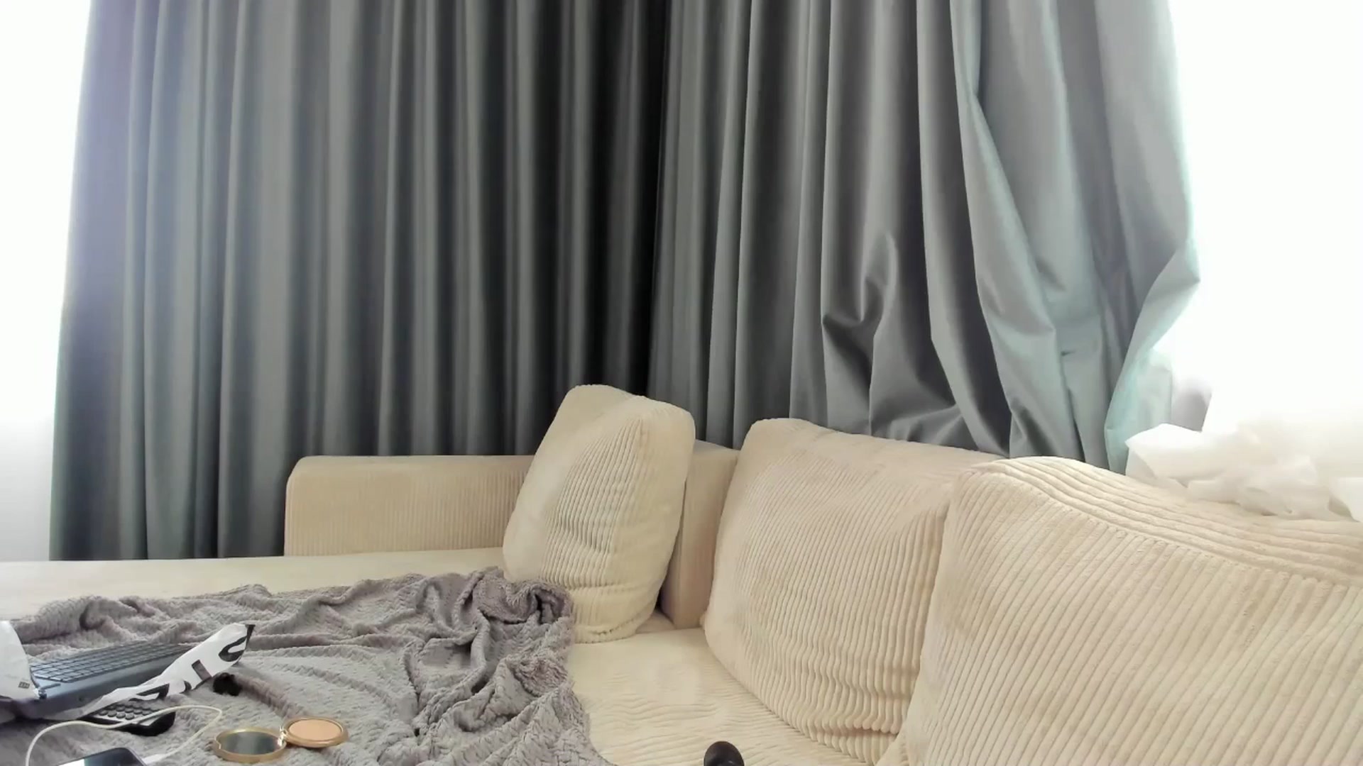 Gallery image thumbnail from RossieAddams's myfreecams stream on, 04/13/2025, 14:14 image 15 of 20