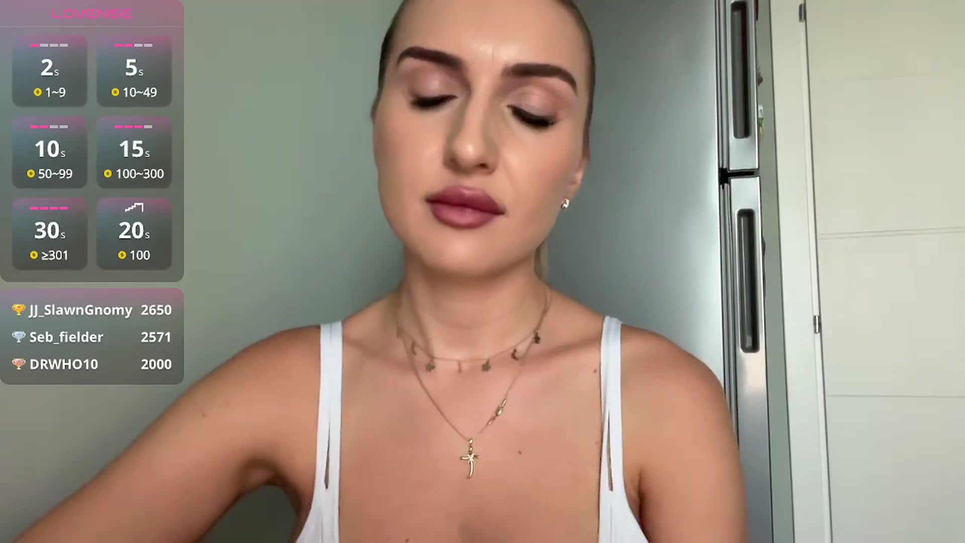 Gallery image thumbnail from RossieAddams's myfreecams stream on, 06/24/2025, 10:49 image 18 of 20