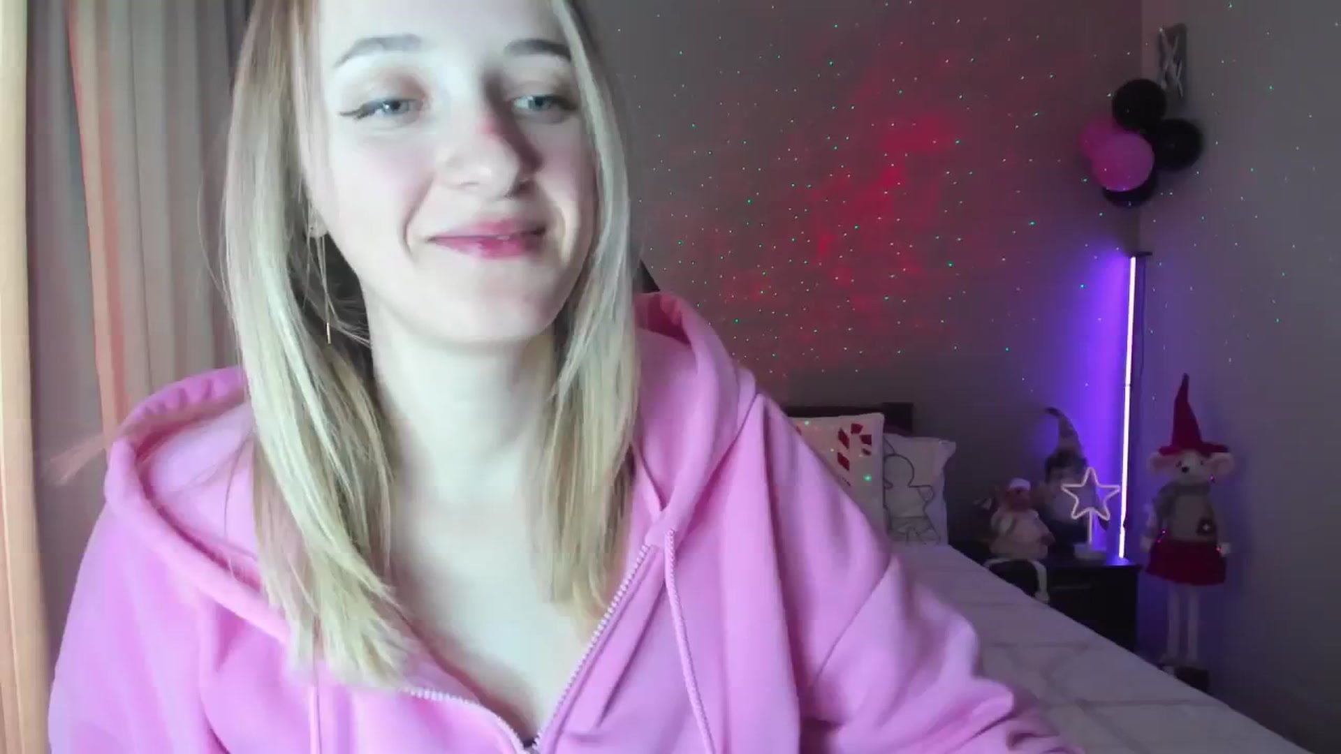 Gallery image thumbnail from RouseReed's myfreecams stream on, 01/02/2025, 10:46 image 16 of 20