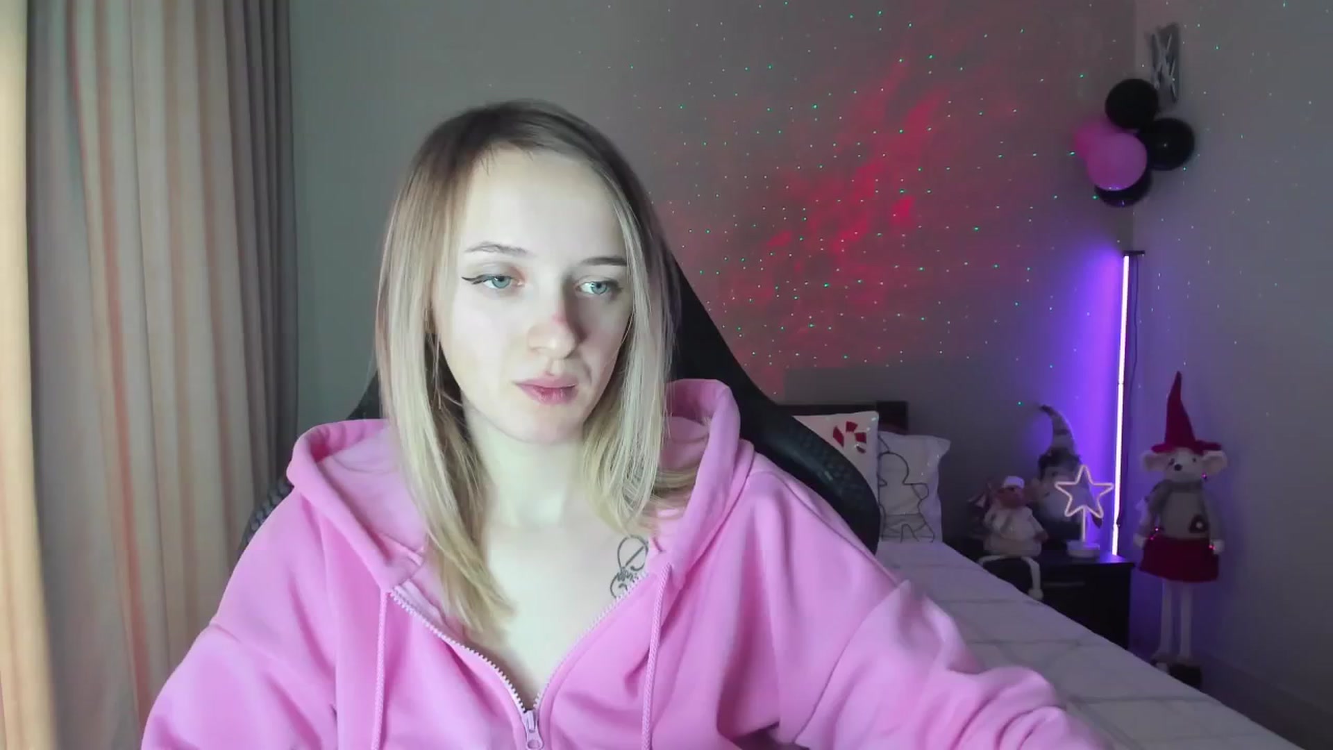 Gallery image thumbnail from RouseReed's myfreecams stream on, 01/02/2025, 10:46 image 2 of 20