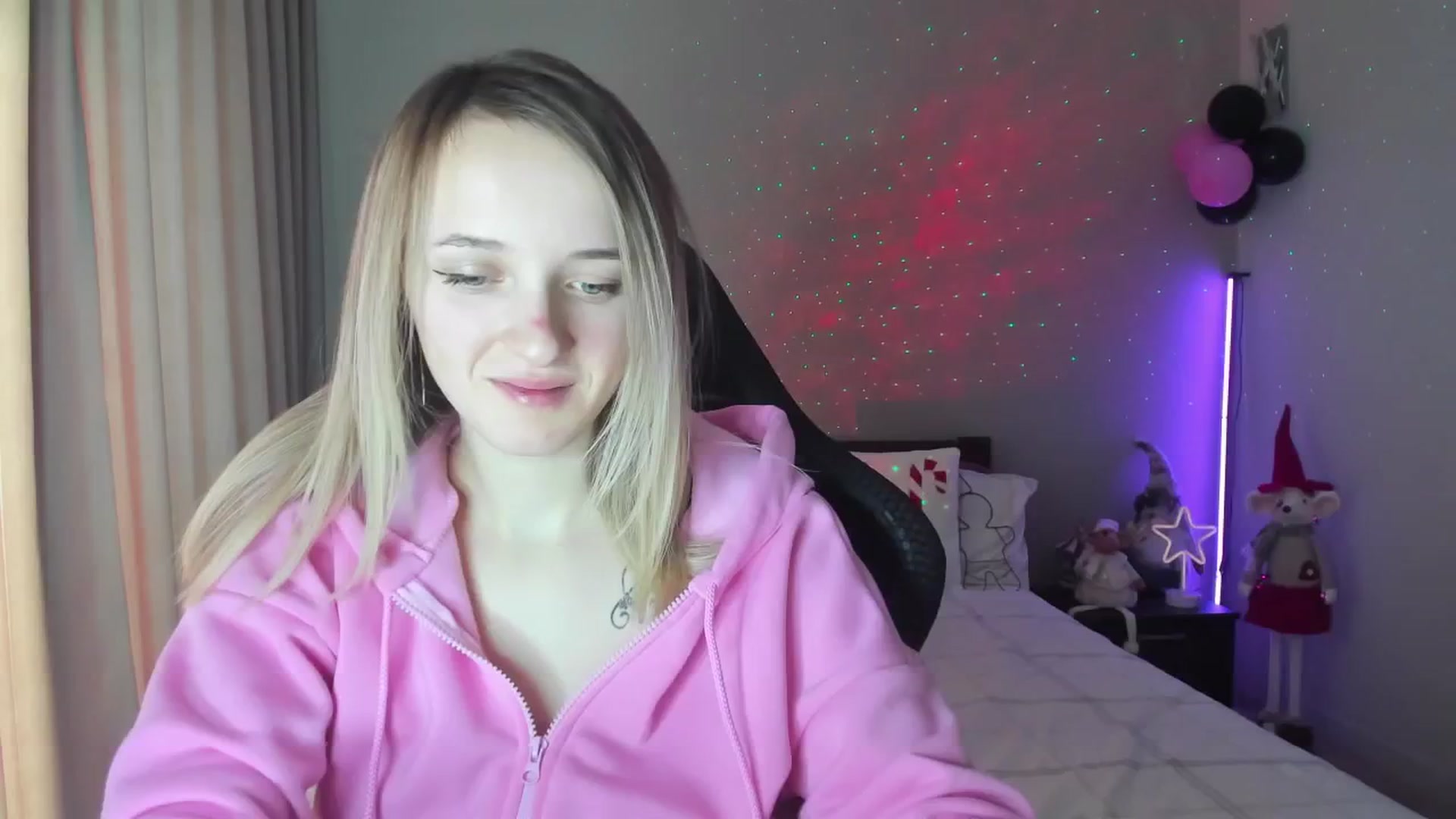 Gallery image thumbnail from RouseReed's myfreecams stream on, 01/02/2025, 10:46 image 10 of 20