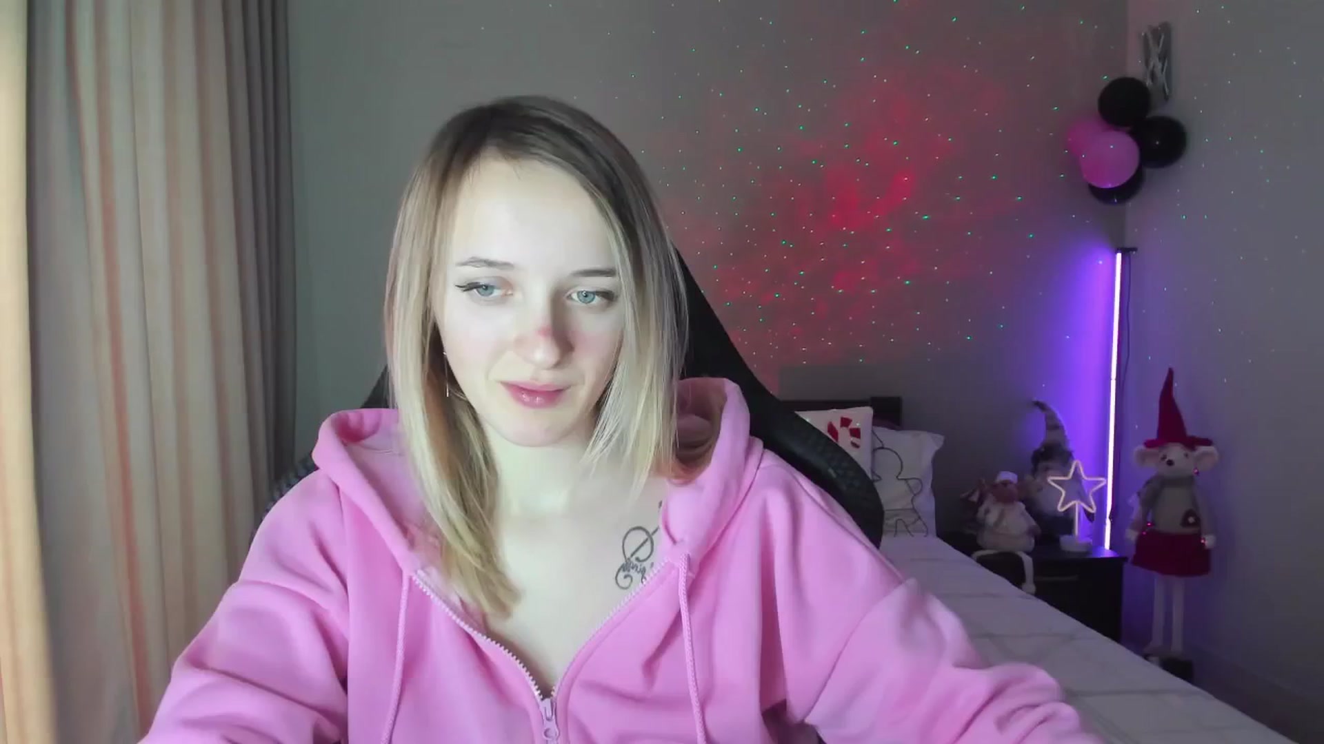 Gallery image thumbnail from RouseReed's myfreecams stream on, 01/02/2025, 10:46 image 1 of 20