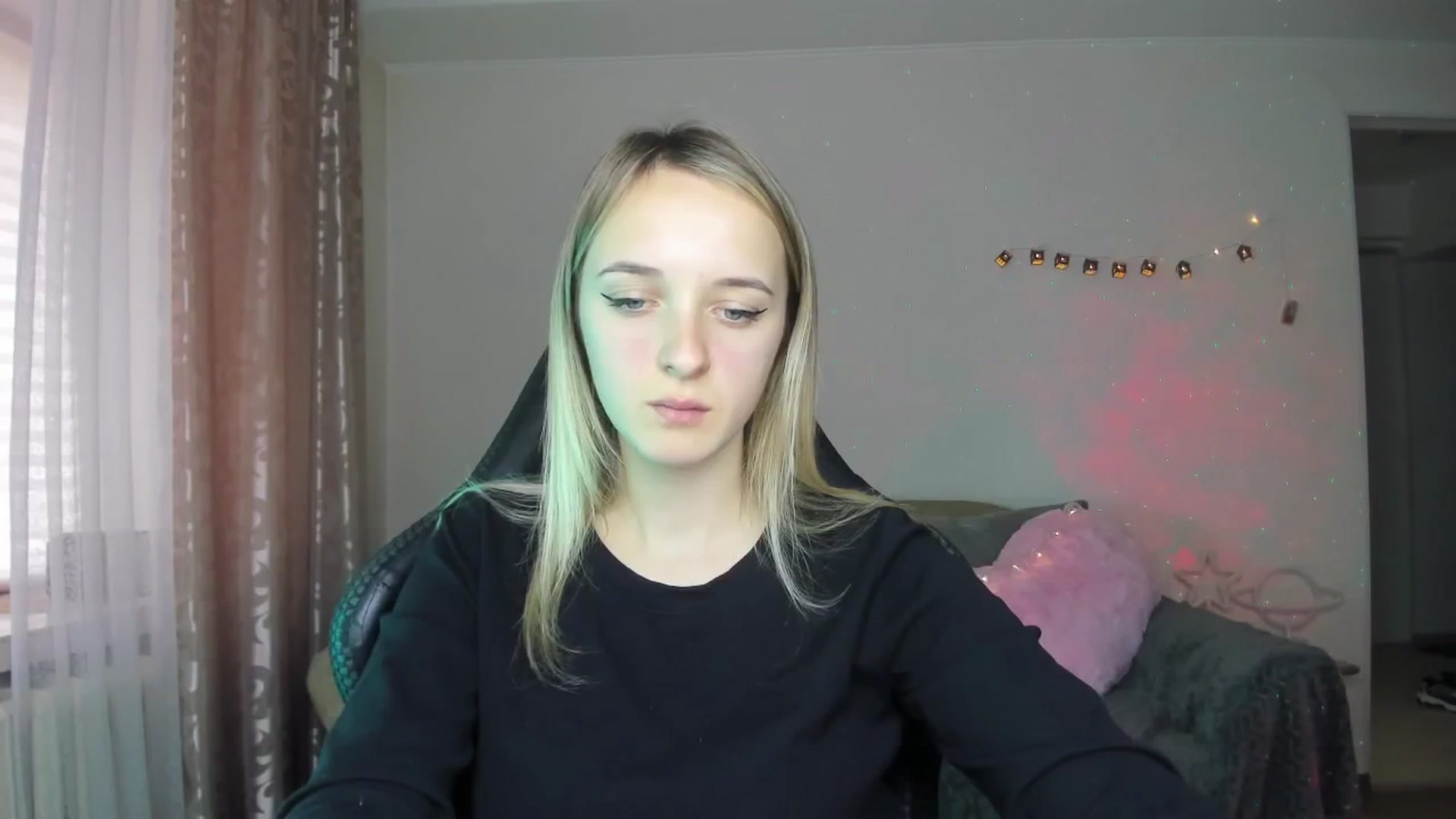 Gallery image thumbnail from RouseReed's myfreecams stream on, 10/26/2025, 11:04 image 11 of 20