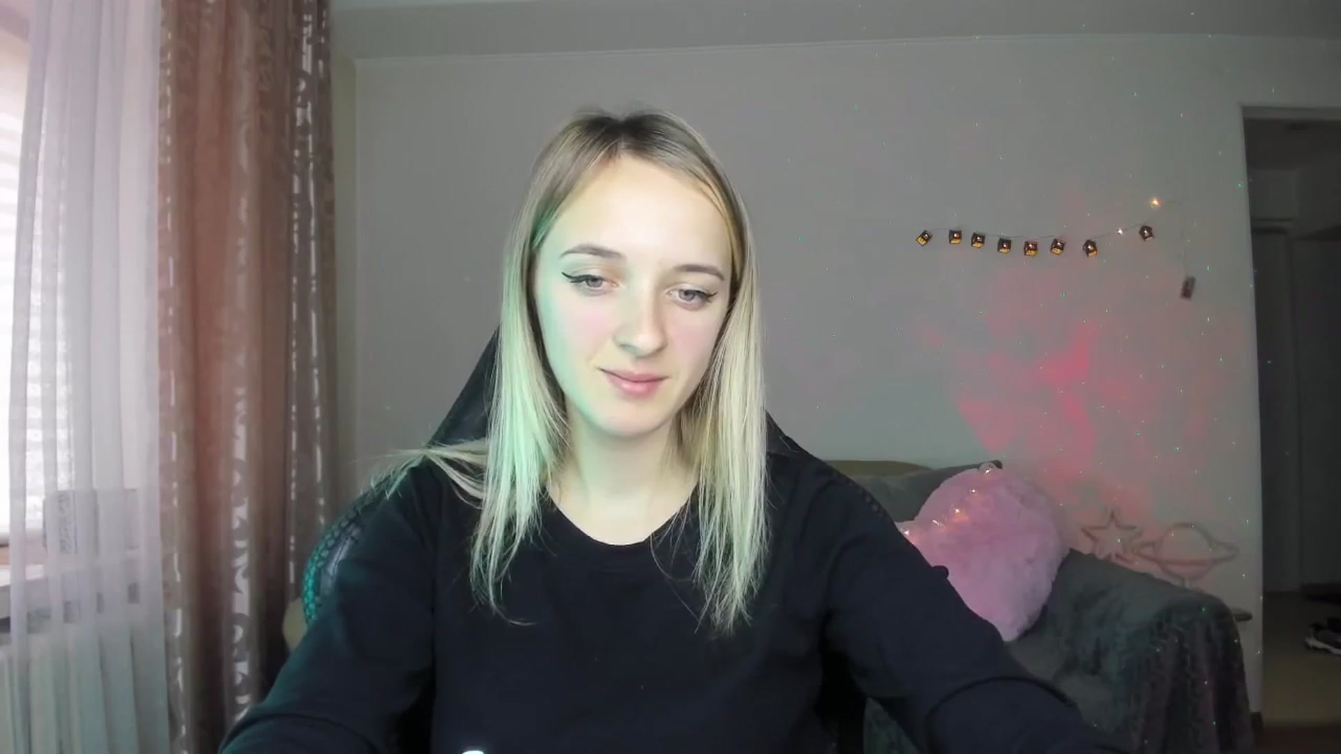 Gallery image thumbnail from RouseReed's myfreecams stream on, 10/26/2025, 11:04 image 8 of 20