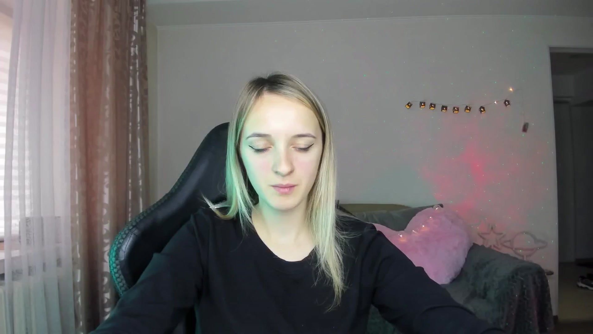 Gallery image thumbnail from RouseReed's myfreecams stream on, 10/26/2025, 11:04 image 20 of 20