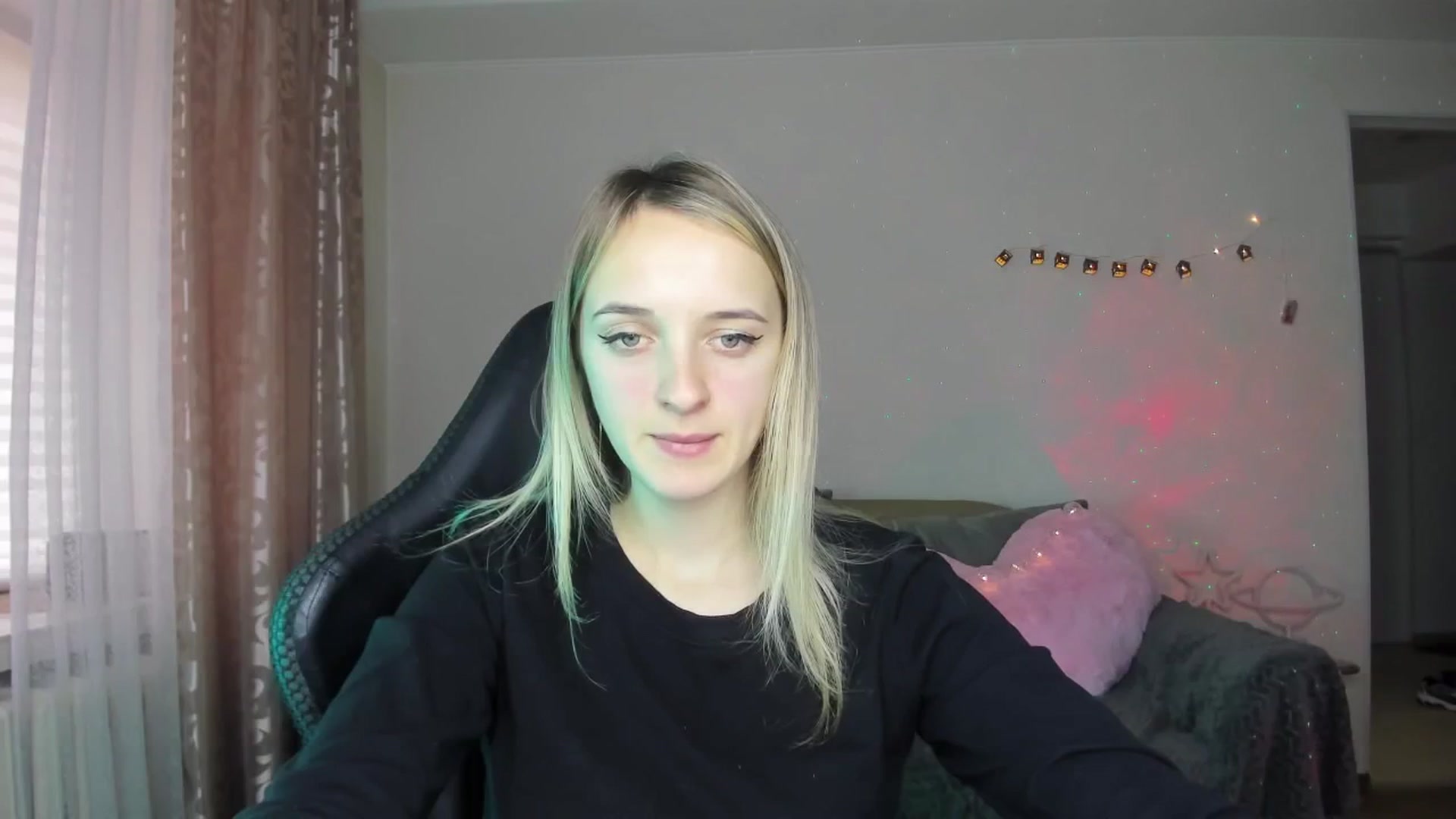 Gallery image thumbnail from RouseReed's myfreecams stream on, 10/26/2025, 11:04 image 16 of 20