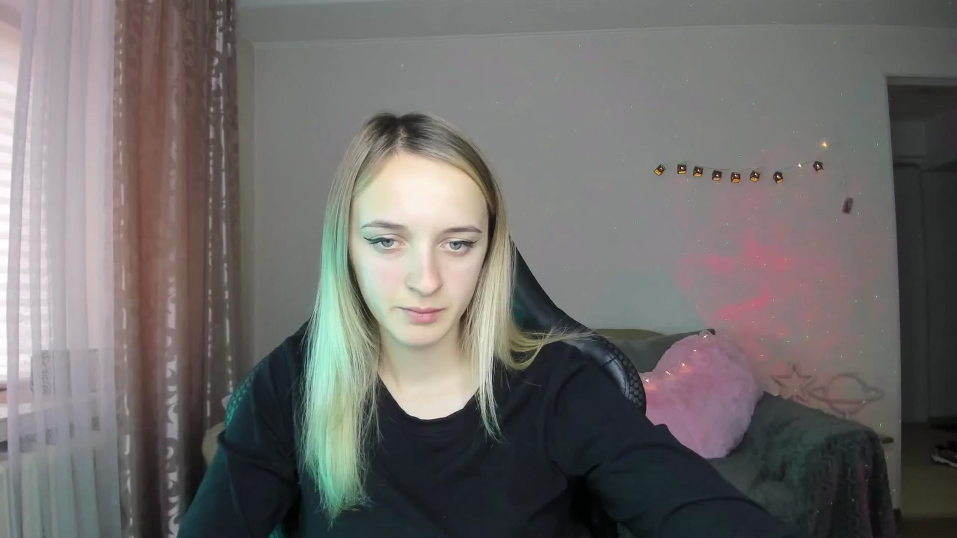 Gallery image thumbnail from RouseReed's myfreecams stream on, 10/26/2025, 12:31 image 2 of 20