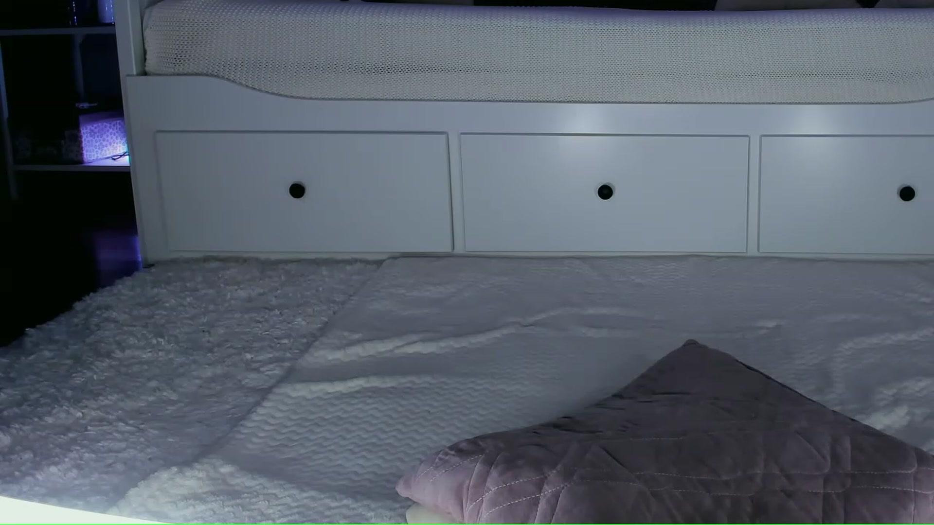 Gallery image thumbnail from Roxana_Dream's myfreecams stream on, 12/09/2022, 09:51 image 13 of 20