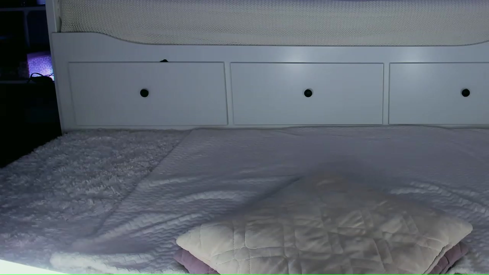 Gallery image thumbnail from Roxana_Dream's myfreecams stream on, 01/03/2023, 15:31 image 17 of 20