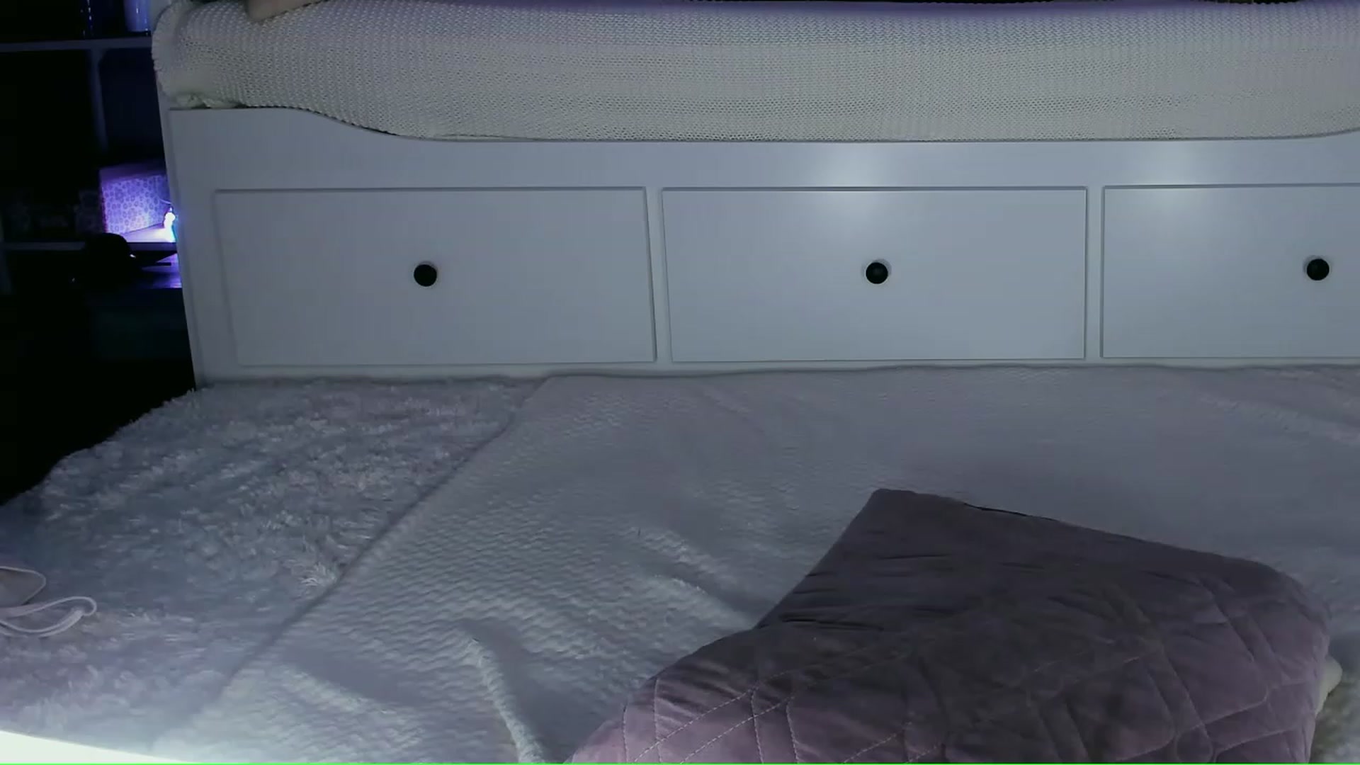 Gallery image thumbnail from Roxana_Dream's myfreecams stream on, 01/13/2023, 16:33 image 9 of 20