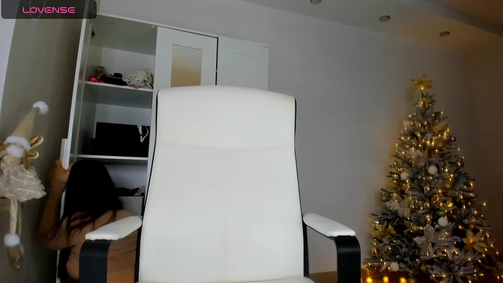 Gallery image thumbnail from Roxana_Dream's myfreecams stream on, 12/09/2023, 12:55 image 13 of 20