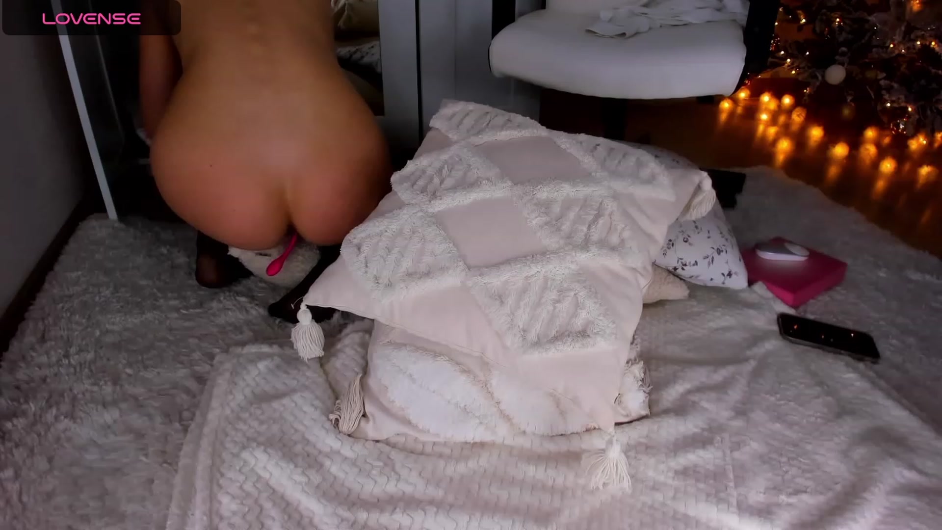 Gallery image thumbnail from Roxana_Dream's myfreecams stream on, 01/02/2024, 13:29 image 5 of 20