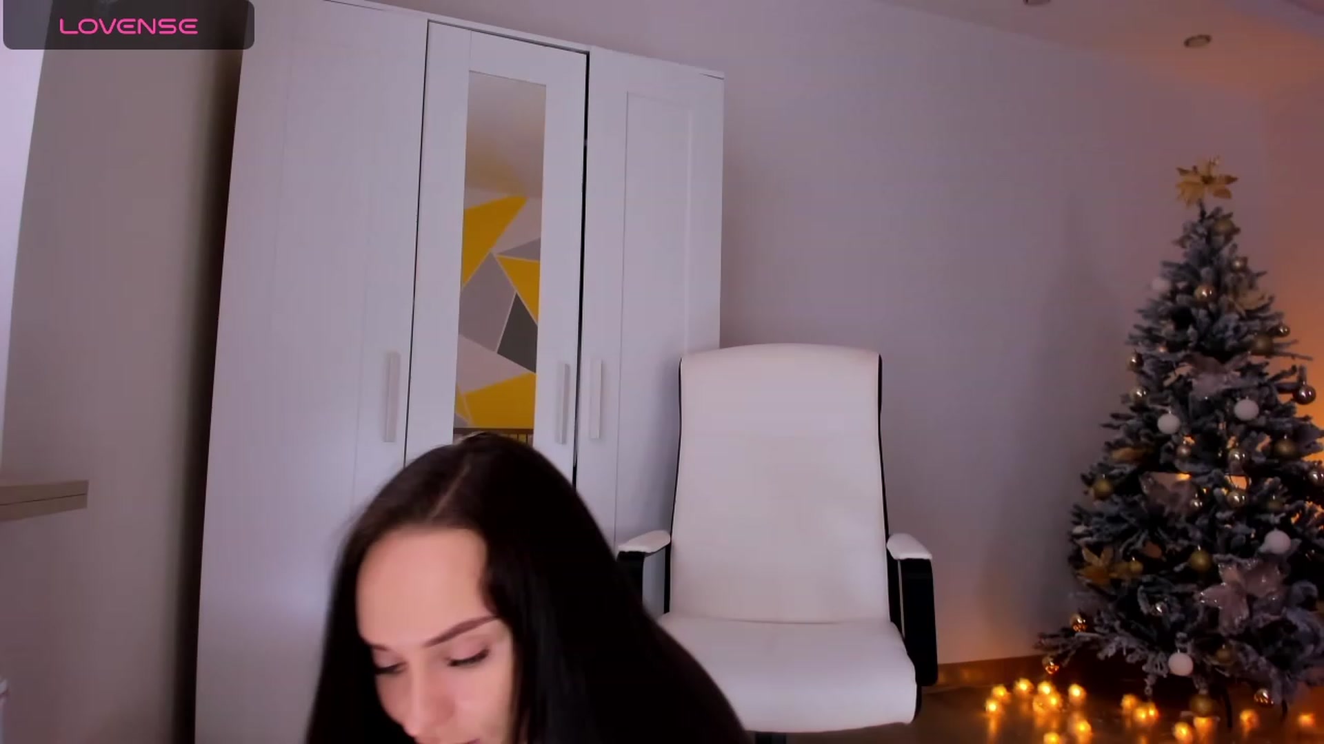 Gallery image thumbnail from Roxana_Dream's myfreecams stream on, 01/16/2024, 12:51 image 4 of 20